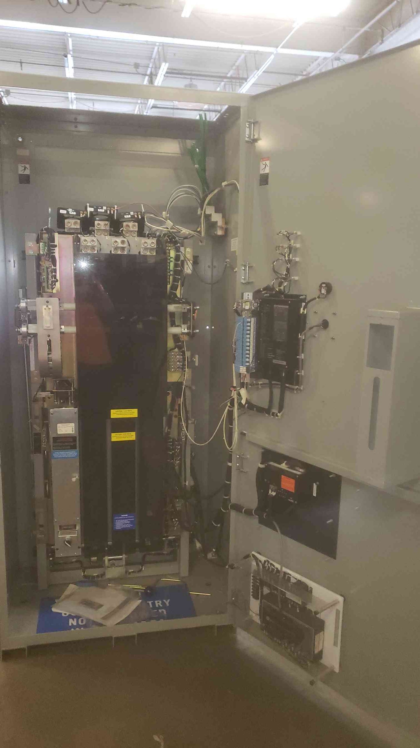 GE Zenith ZTS 1000A 480V 3PH Bypass Isolation Transfer ATS ZB5CB10031