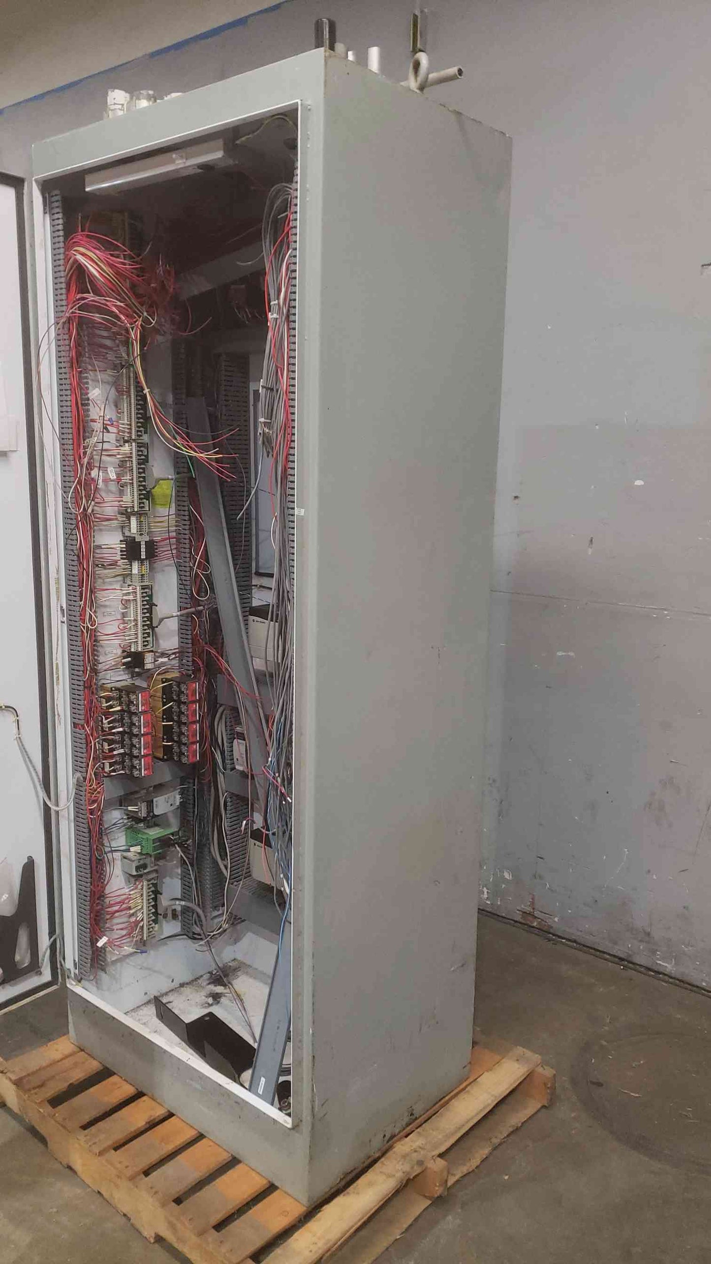 Rockwell Automation Control Panel 1606-XL (SKU: 110978)