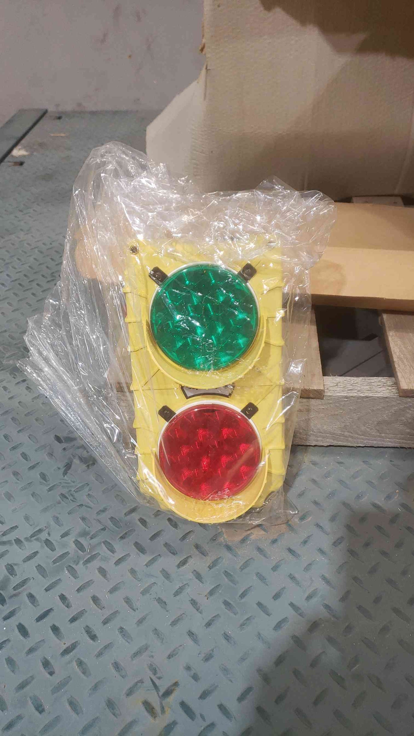 NEW McGUIRE Loading Dock, Dock Leveler (SKU: 111117)