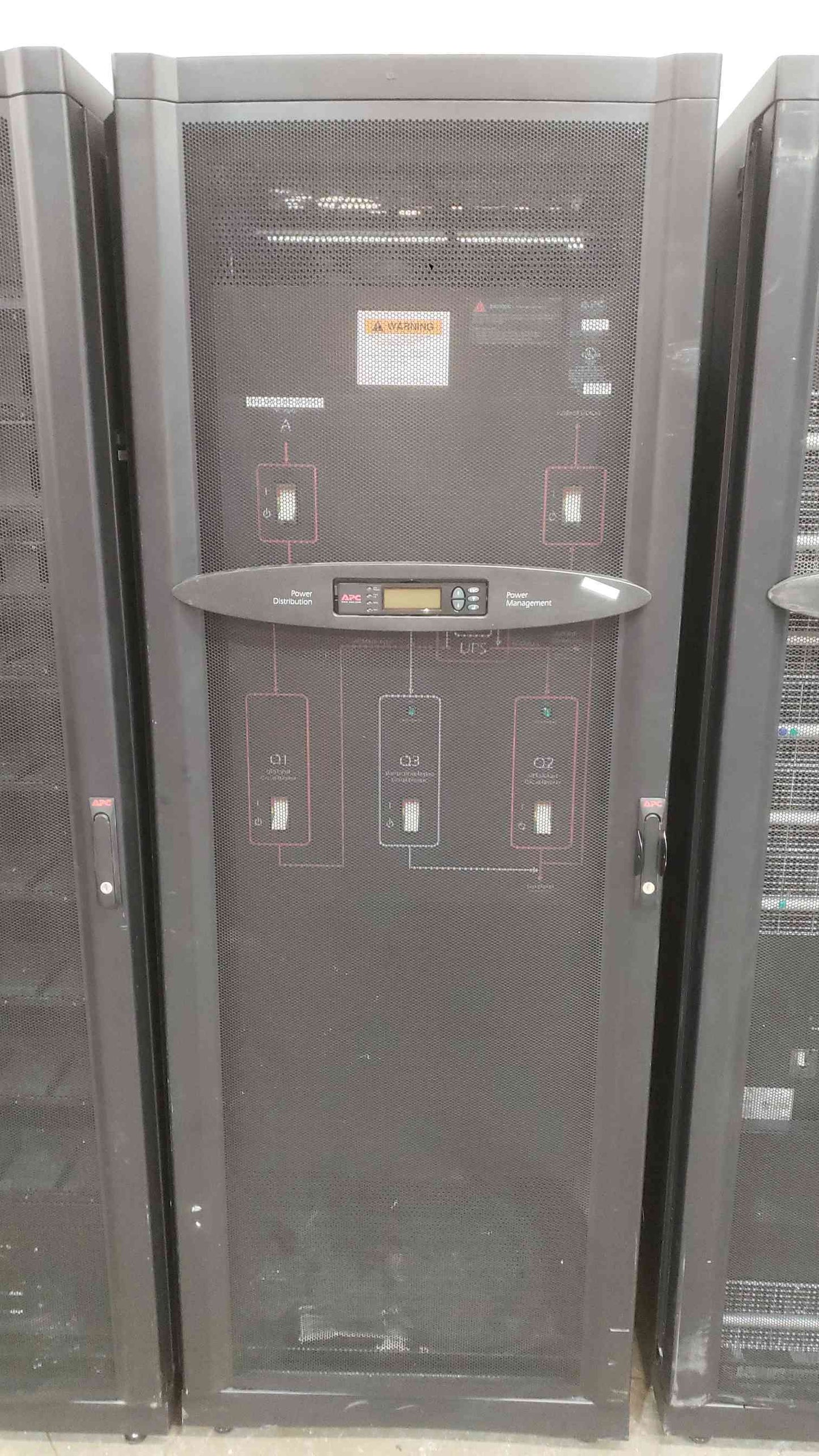 APC Symmetra PX 60KW / 80kW UPS w/ Battery Cab & PDU SYCF8BF