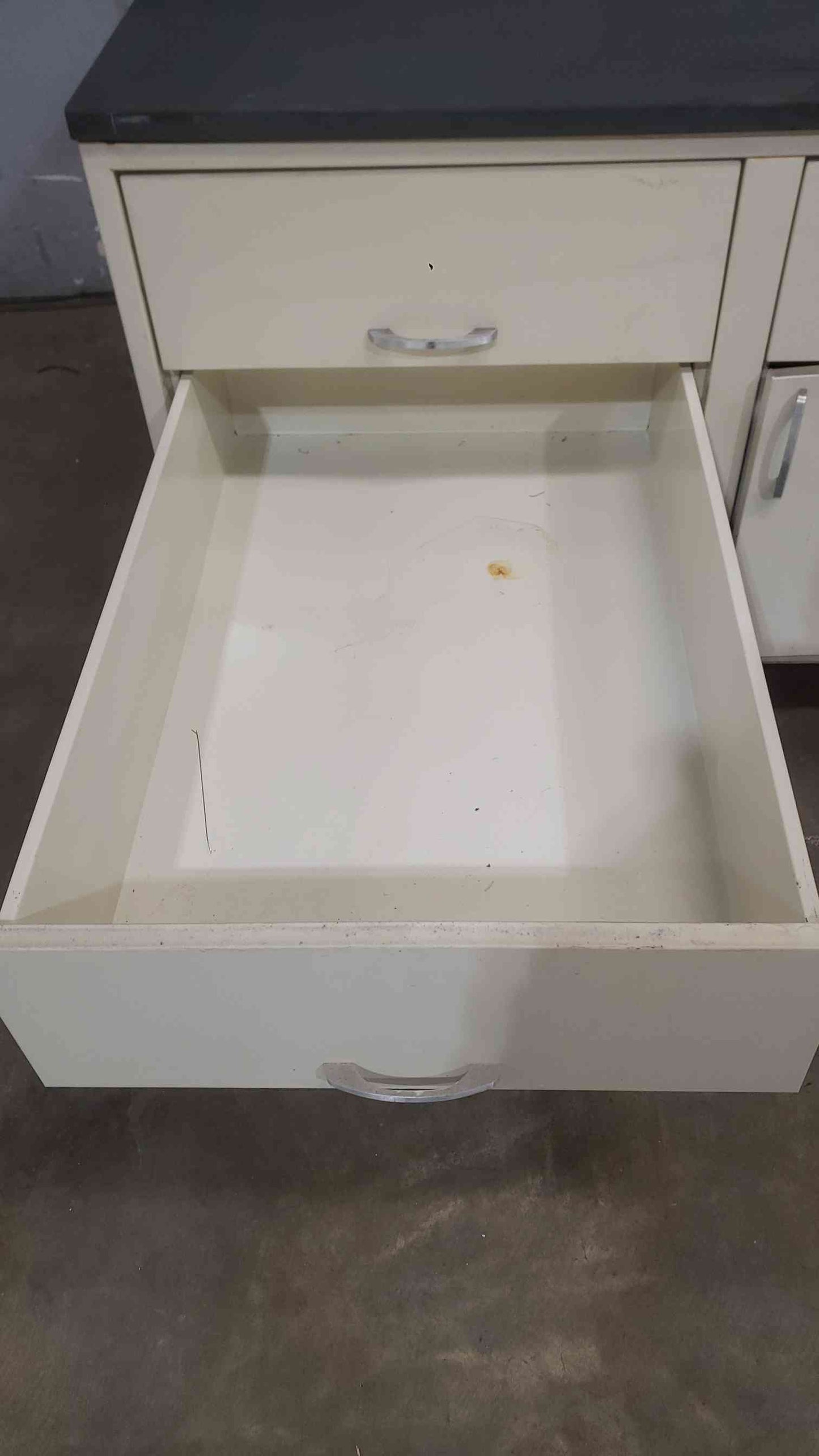 4' Kewaunee Sitting Height Rolling Lab Desk W/ 4 Drawers 1 Door (SKU: 112101)