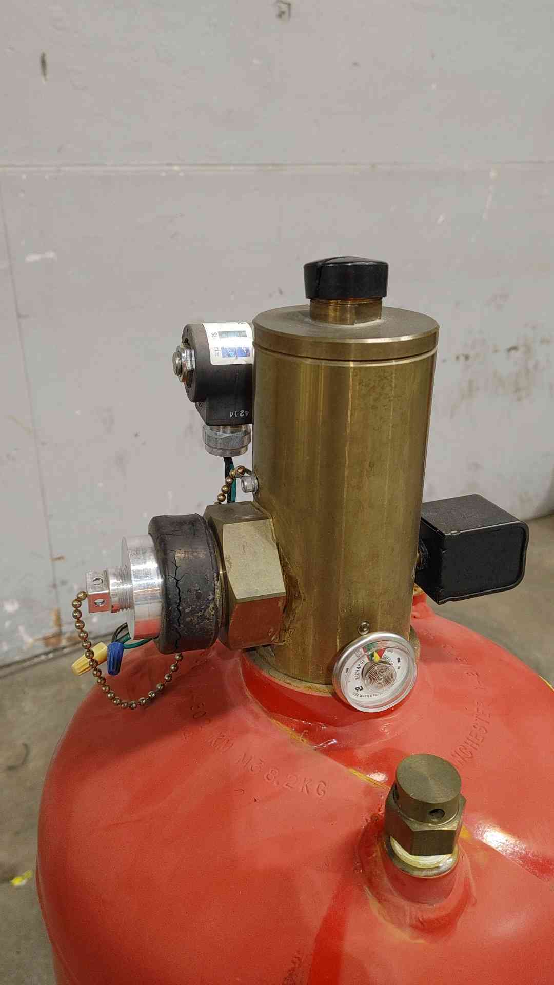 SIEMENS 87lbs Sinorix FM-200 Clean Agent Fire Suppression Tank( SKU: 112134)