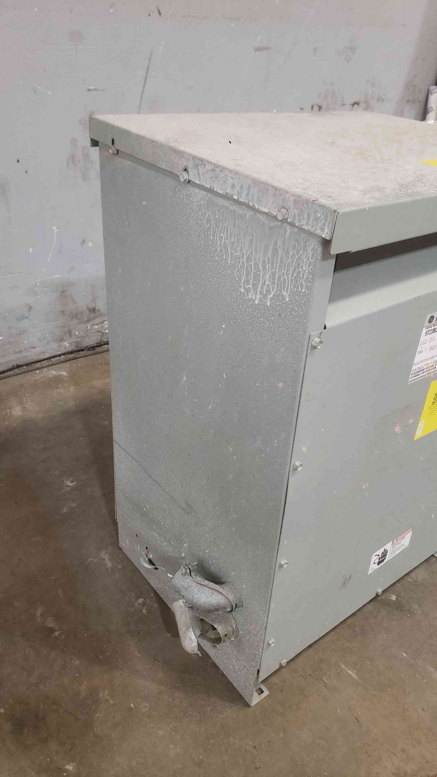 45KVA GE 480v x 208Y/120 3PH Transformer 9T23B3873 (SKU: 112174)