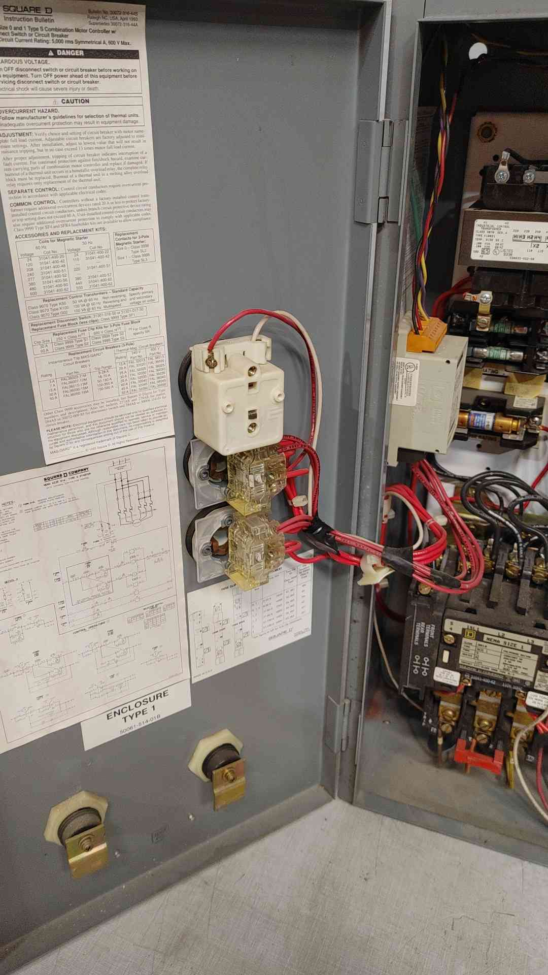 SQUARE D 30A Combination Motor Controller w/Disconnect Switch ir Circuit Breaker CC17FF4T(SKU: 112193)