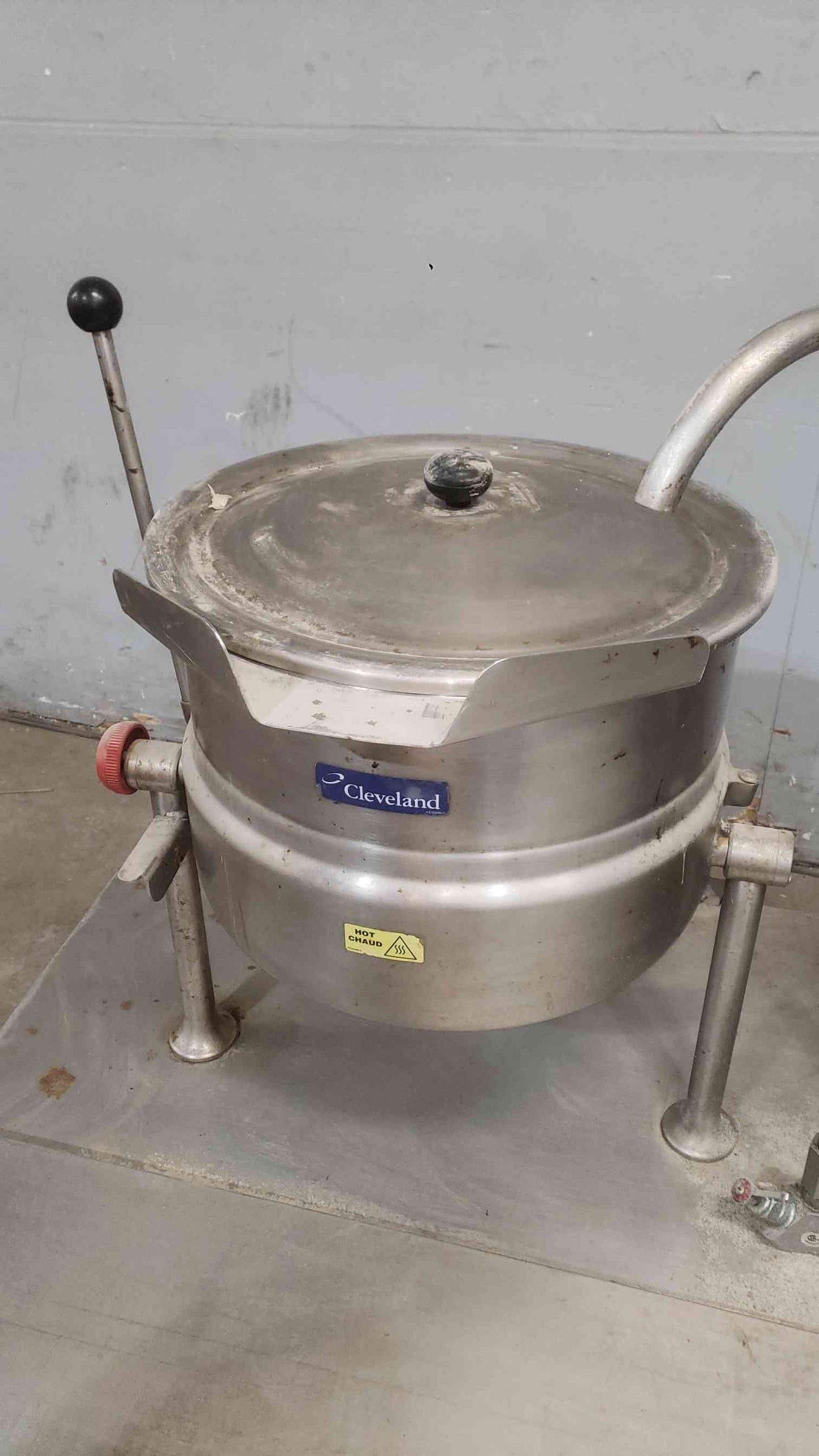 Cleveland Dual 12 Gal. Tilting Steam Kettles W/ Base SD-1600 (SKU: 112269)