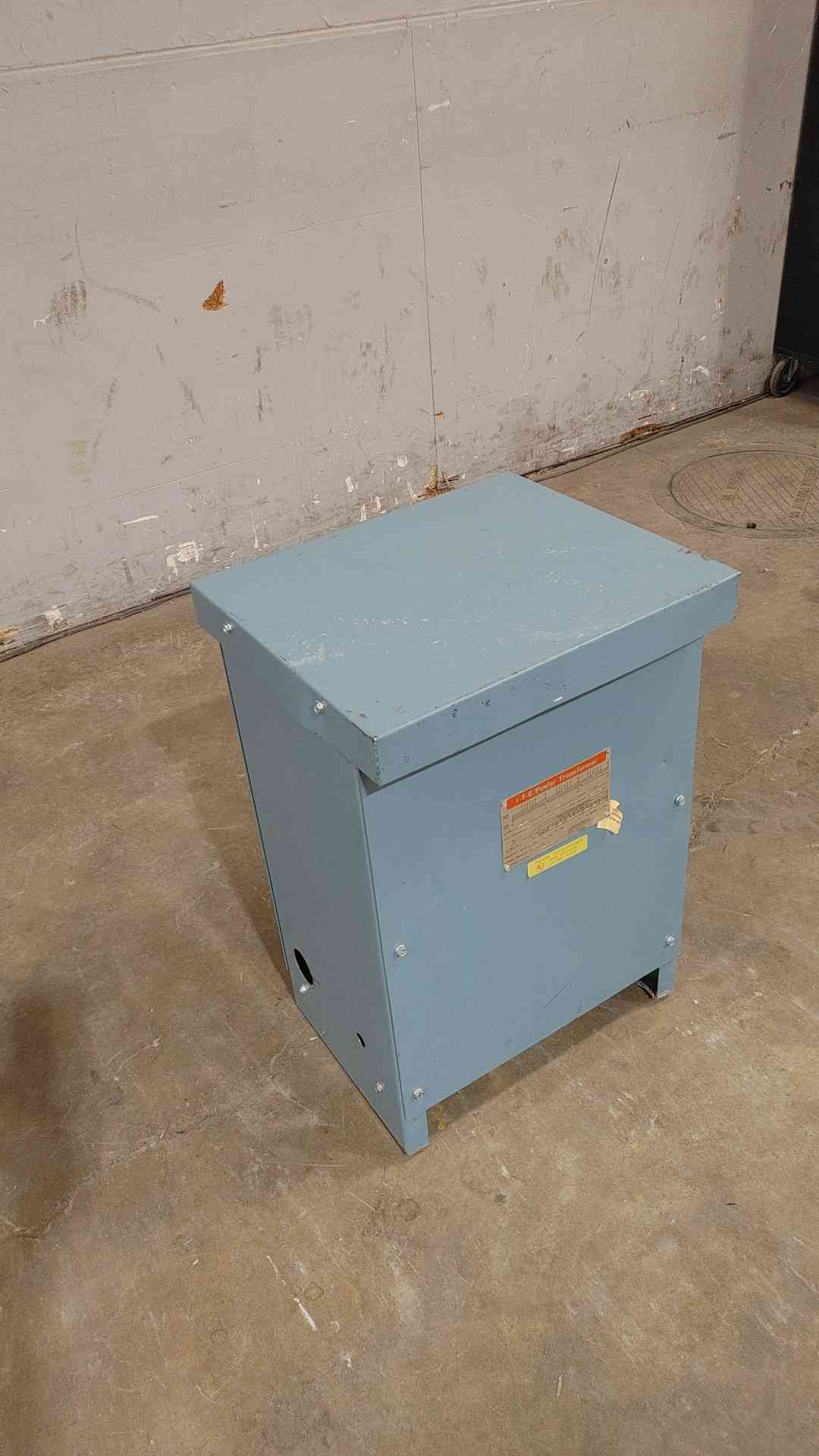 30kVA I-T-E 480v x 208/120V Power Transformer 3F3Y030(SKU: 112423)