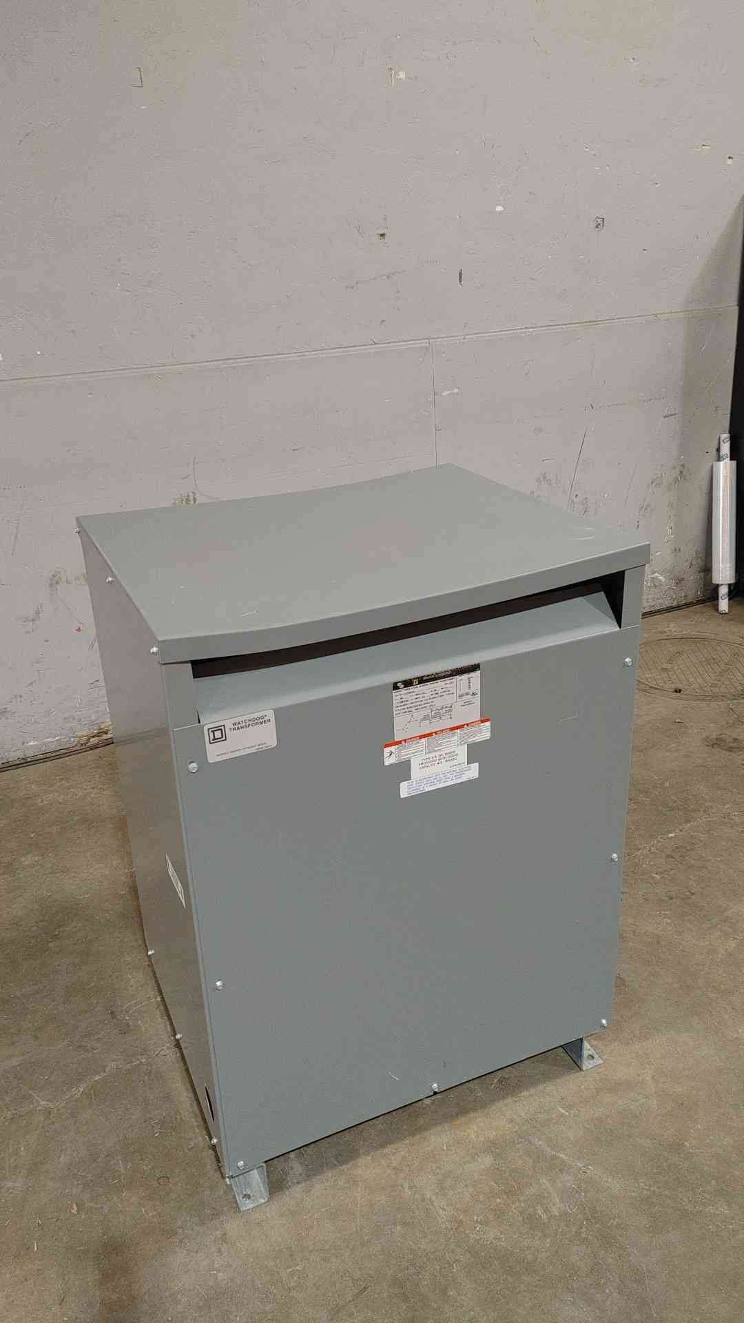 112.5kVA Square D 480v x 208/120V 312A 3PH General Purpose Transformer 112T3HIFCU(SKU: 112411)