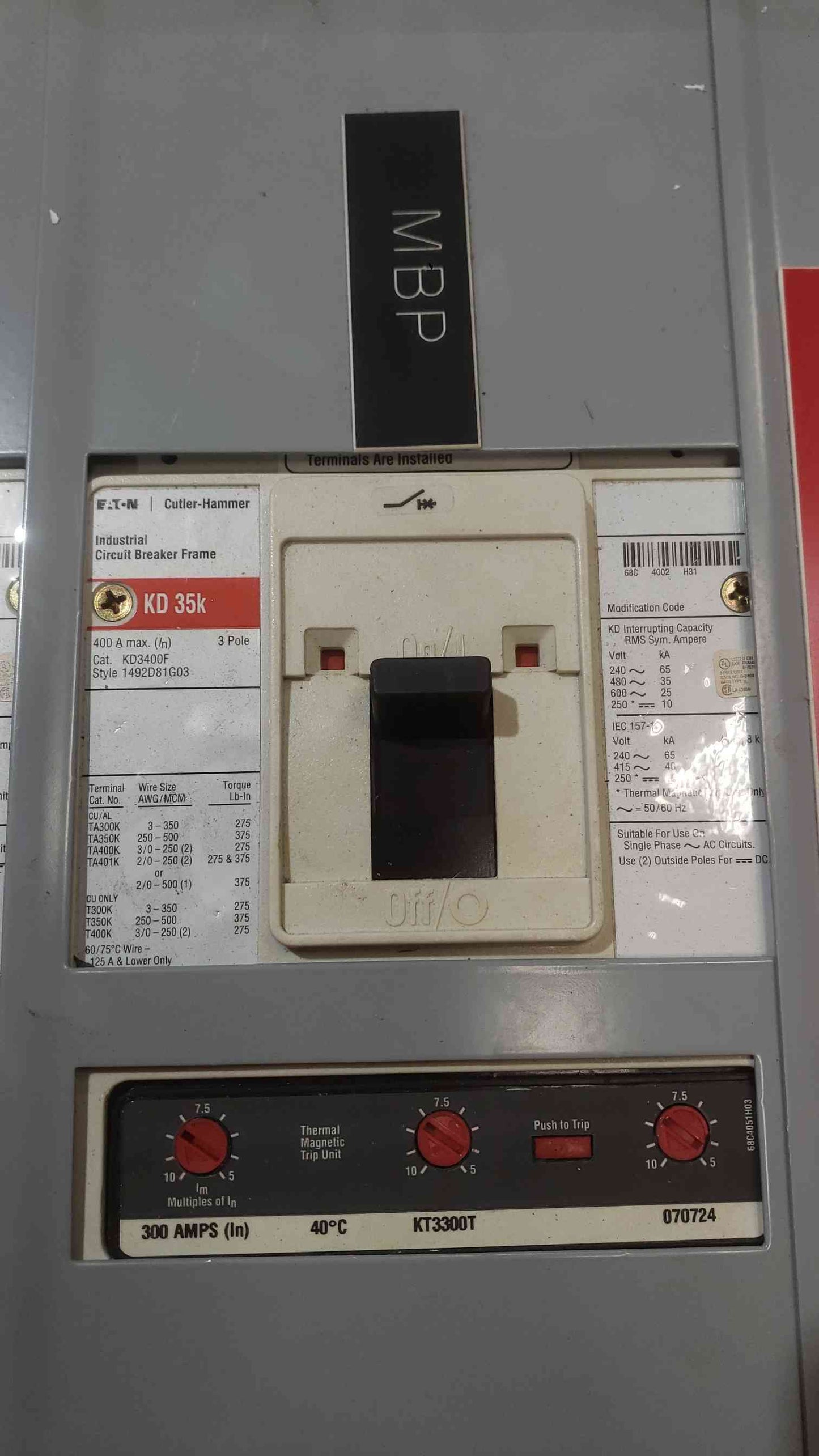 Eaton PRL4B 400A 480V Panelboard 800A Neutral w/ 2x KD3400F 400A Breakers (1 Broken Handle) (SKU: 112499)