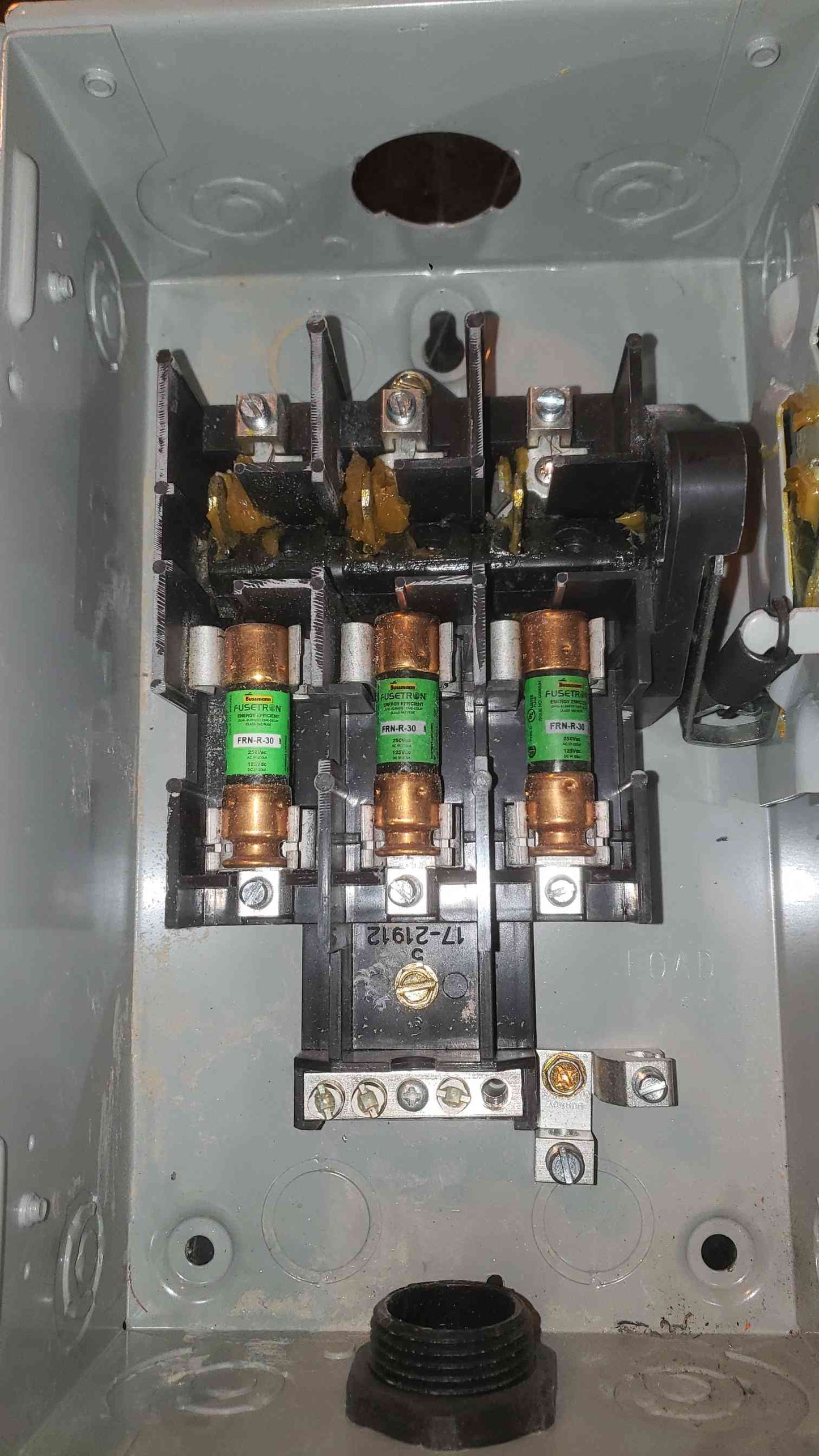 EATON 30A 240V~ General Duty Safety Switch DG321NGB (SKU: 112567)