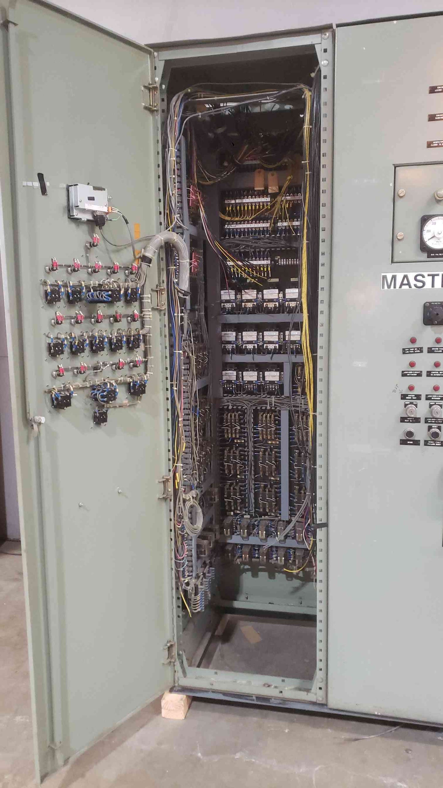 Russelectric Master Control Center (SKU: 112586)