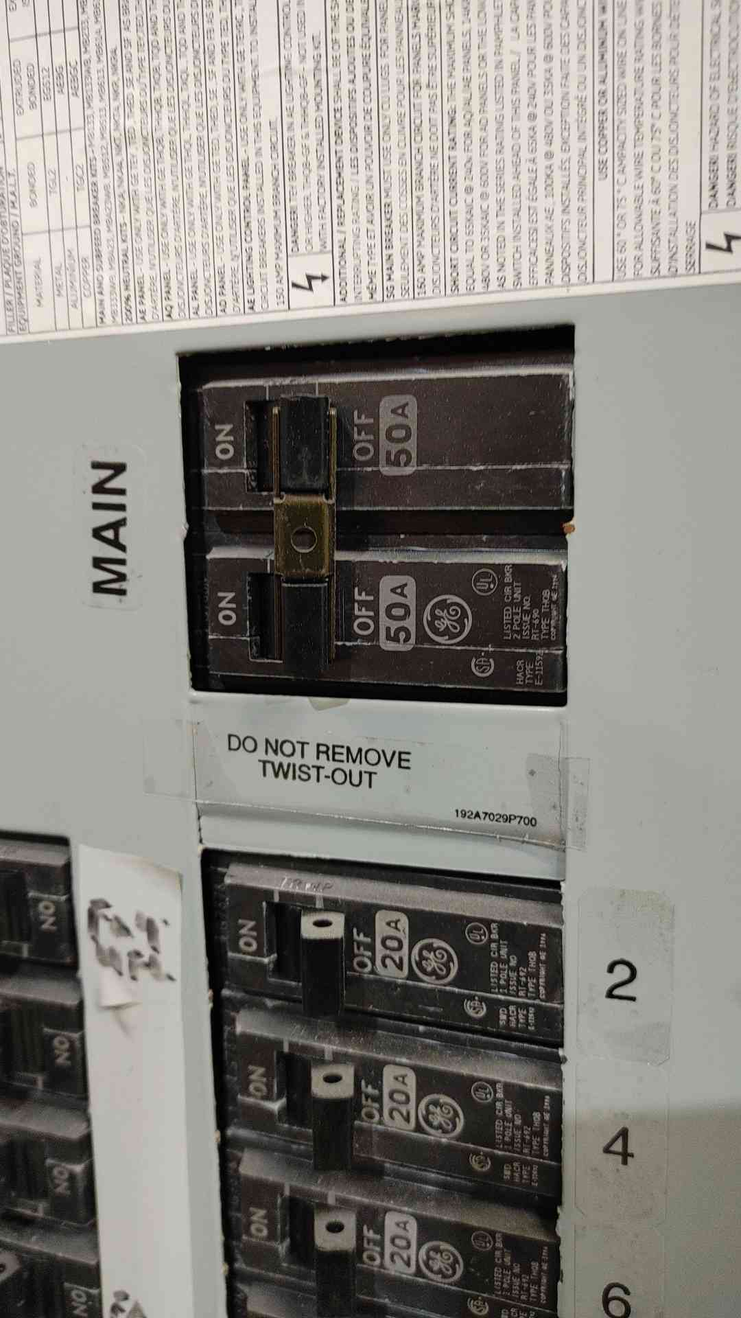 GE 125A 120/240V 1PH 3W Panelboard w/ Main AQF1241AT(SKU: 112626)