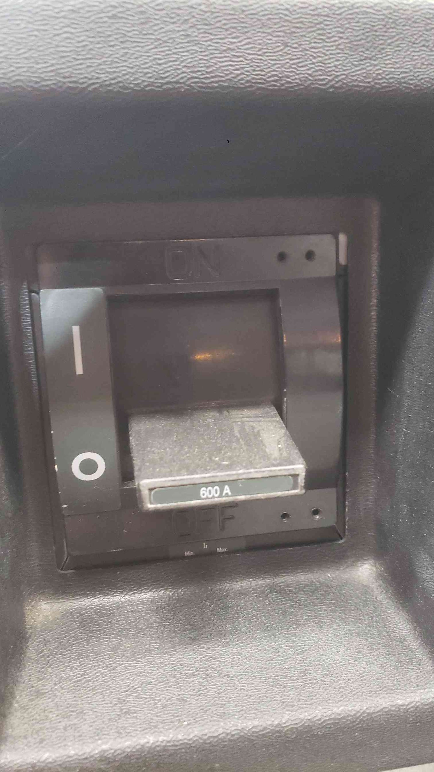 Emerson Liebert NXL 500kVA UPS 450kW 3-Phase 480V System with Battery Cabinets (SKU: 112932)