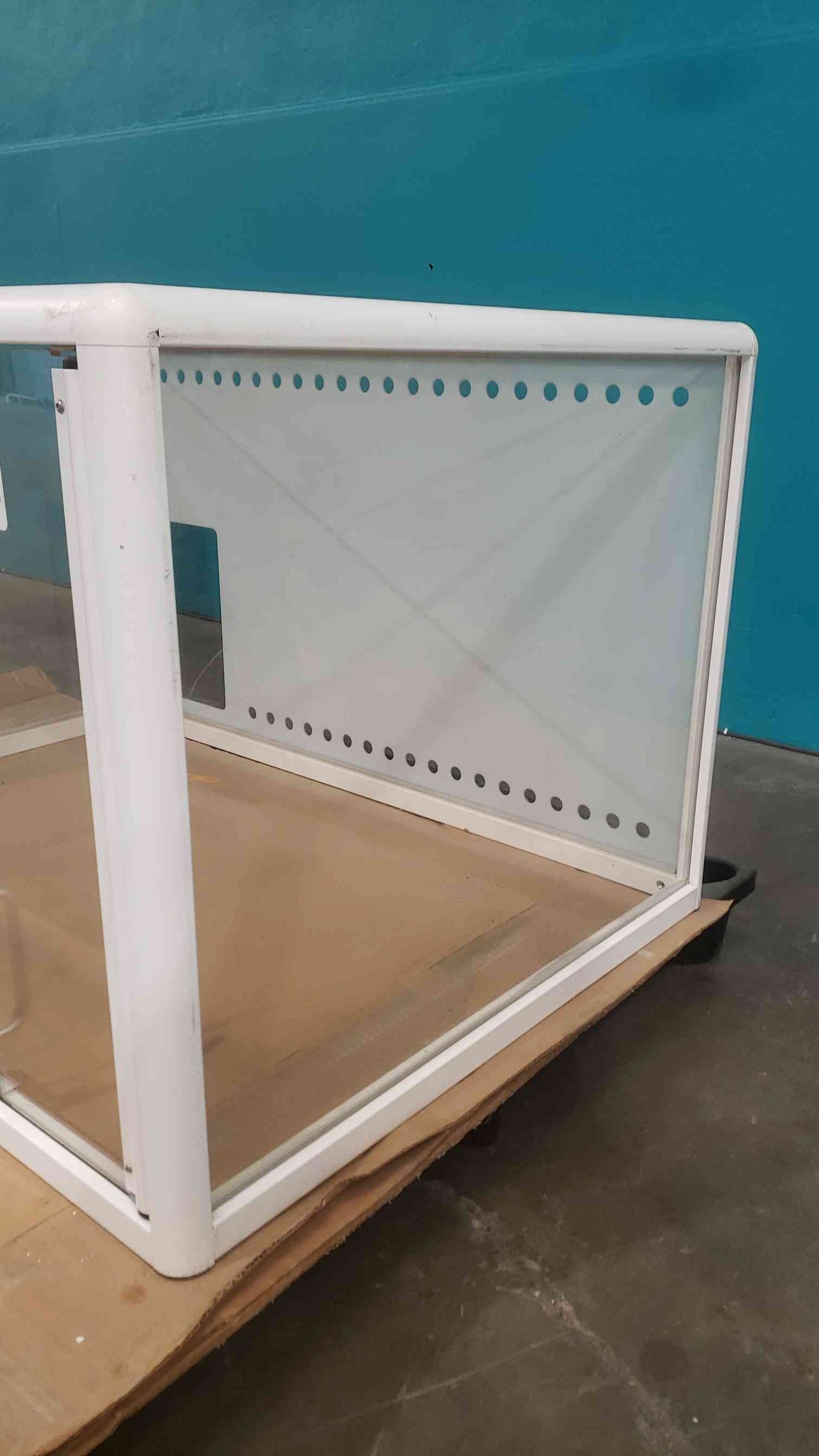 White 41.5" Plexiglass Table Top Fumehood (SKU: 112982)
