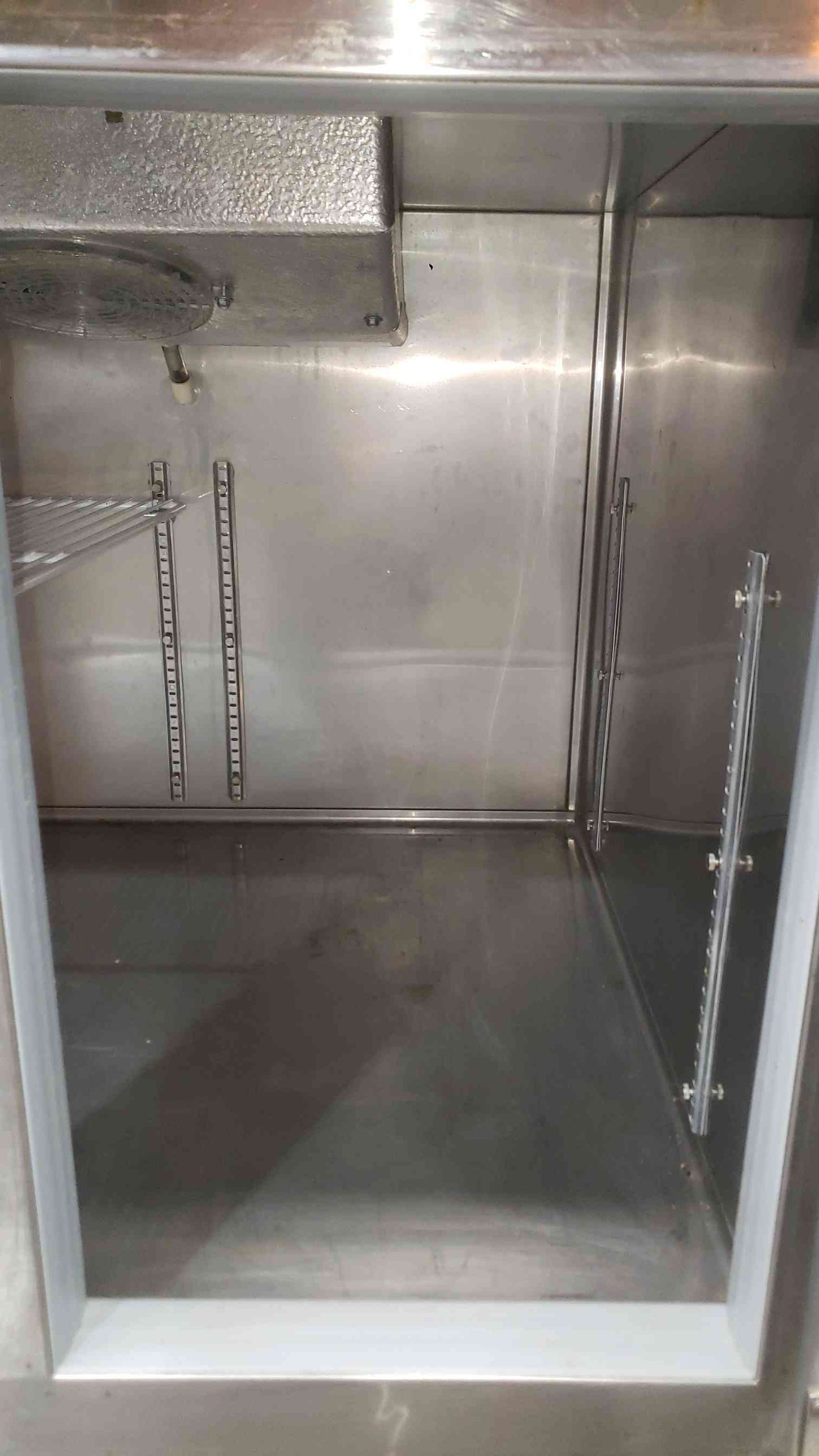 Craig MFG 120V 3W 1PH Commercial Refrigerator/Freezer (SKU: 112989)
