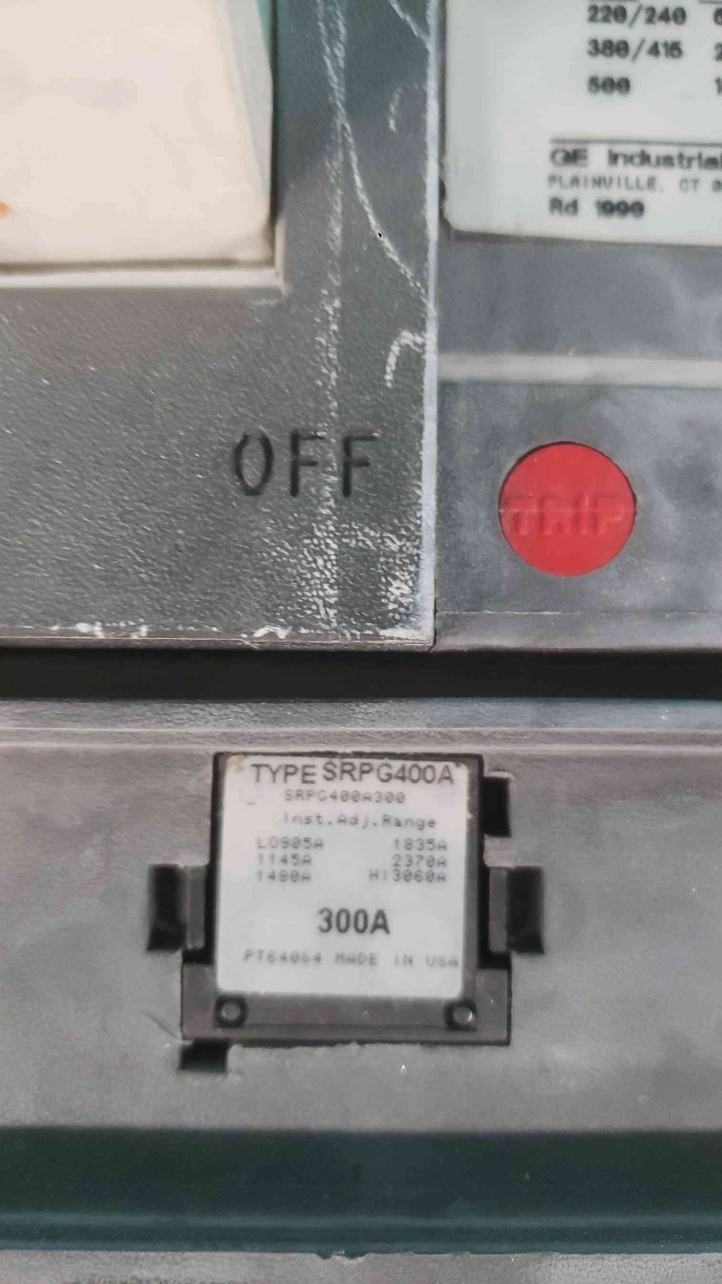 GE SGHA36AT0400 Spectra RMS Hi-Break Circuit Breaker 3-Pole 400A Frame SGH Industrial