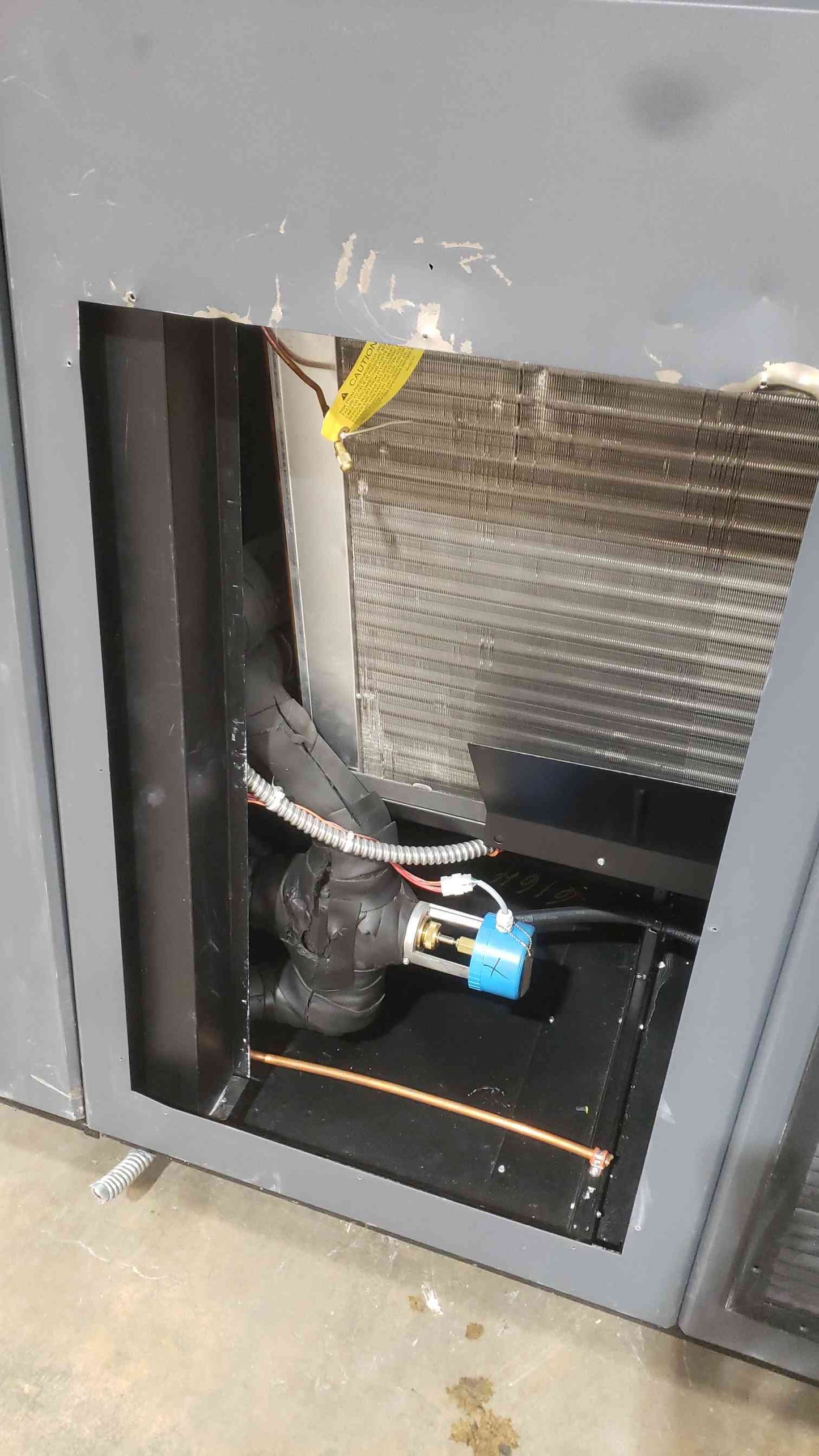 30 Ton Vertiv Liebert DS VS105KUA Glycol Econo Coil Upflow CRAC (SKU: 113552)