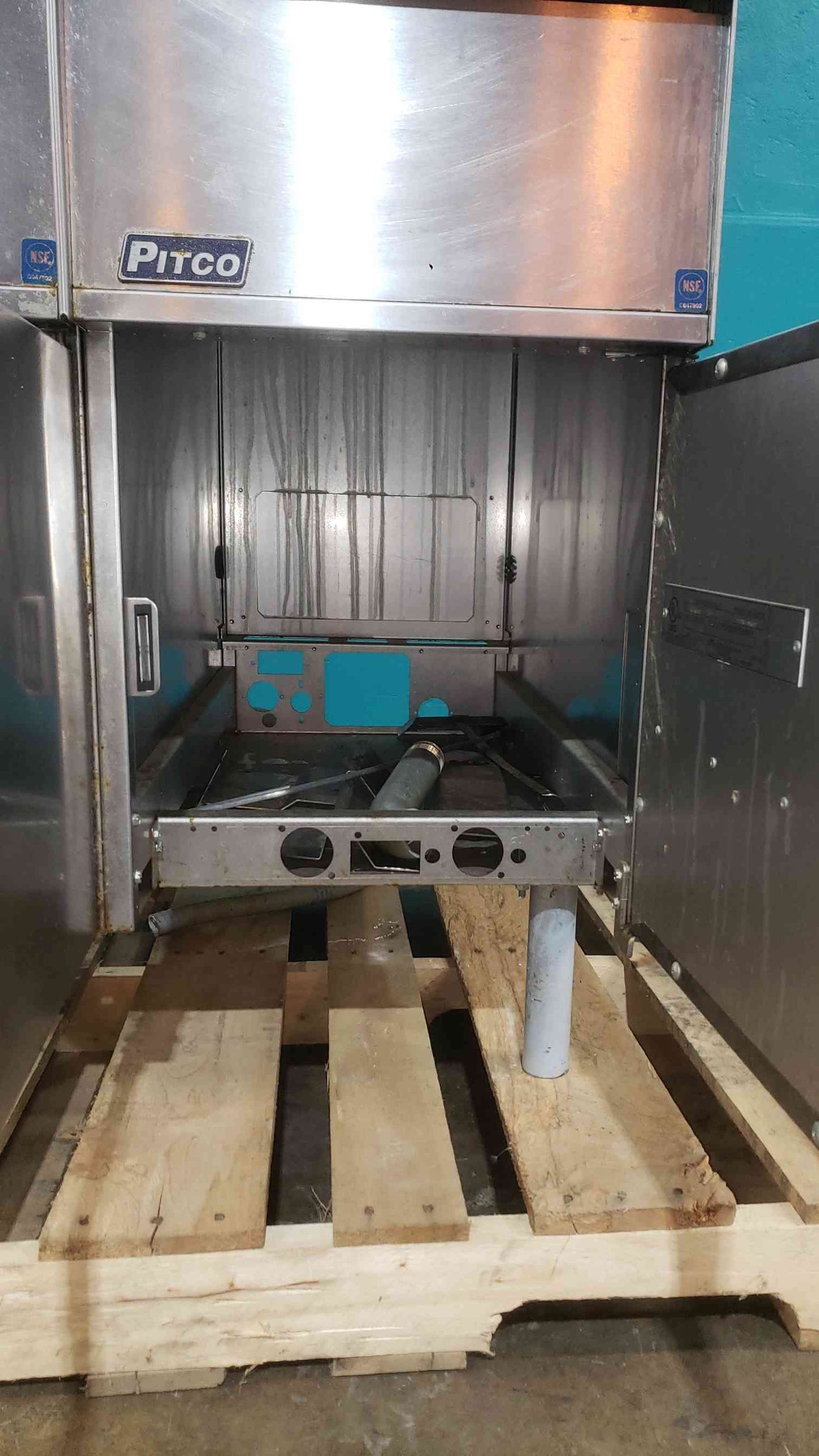 Pitco Commercial Deep Fryer w/ Integrated Dump Station Holding Cabinet (SKU: 113622)