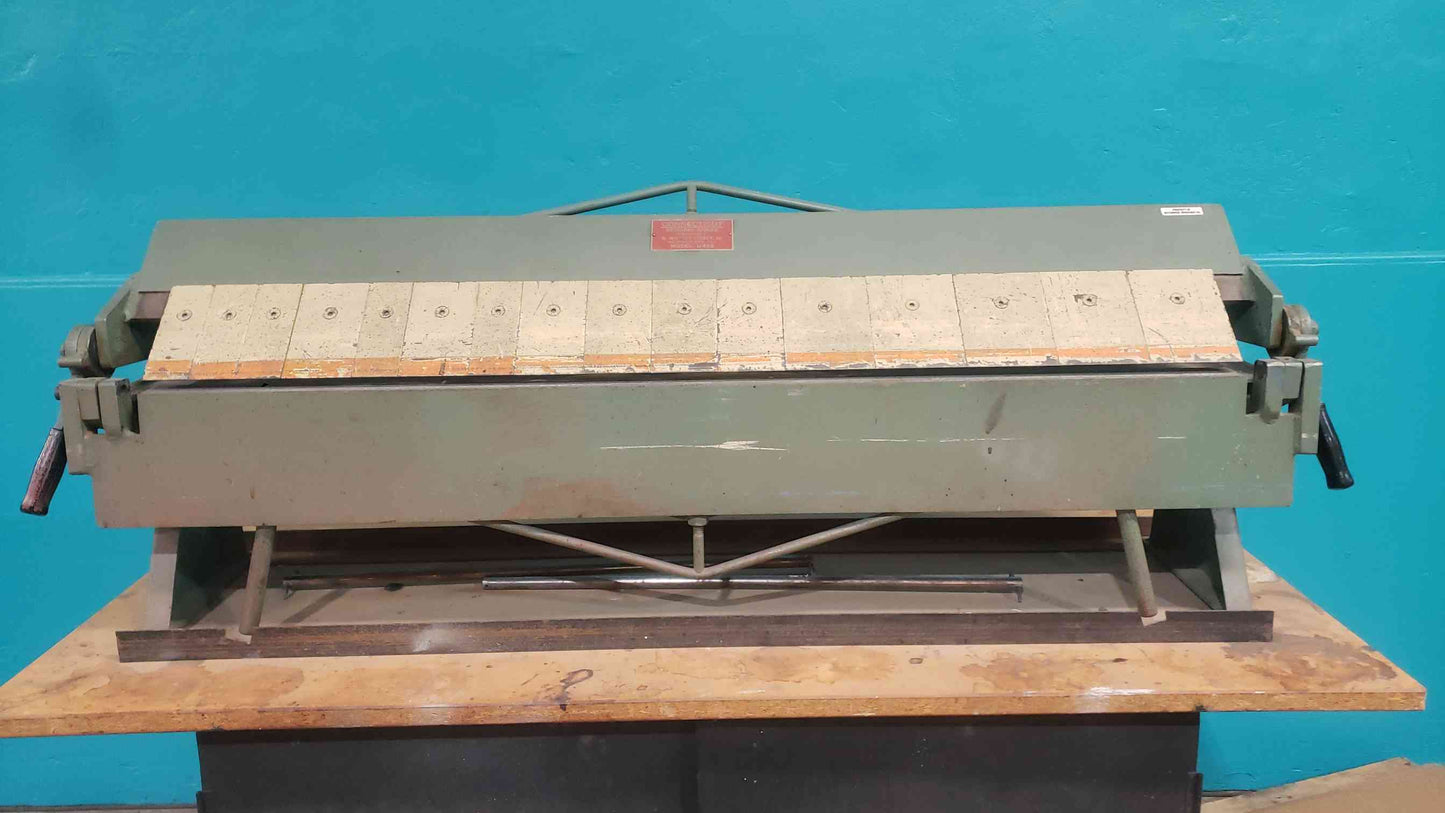 Connecticut U422 4Ft Box Pan Bending Brake 22 Ga W Whitney Stueck Sheet Metal (SKU: 113628)