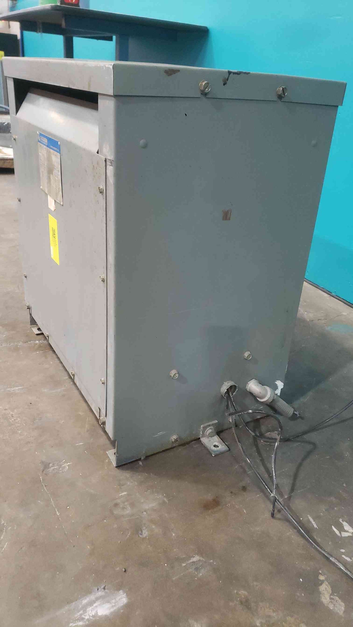 Challenger 37.5 KVA Transformer 480V to 208Y 120V 3 Phase Dry Type 372-415 3BN