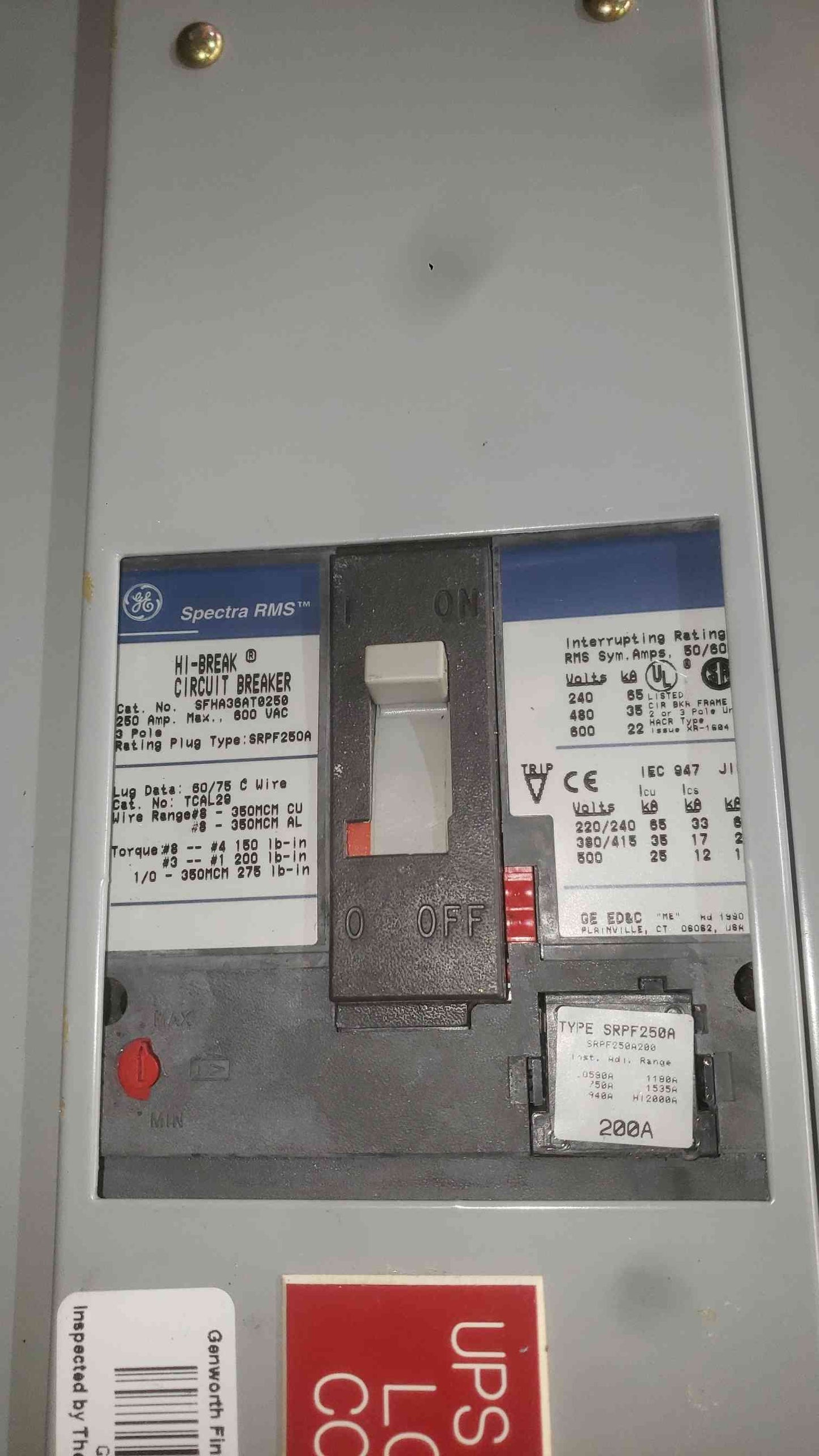 GE Spectra Series Panelboard 250A 480V UPS Output 3x Hi-Break Breakers