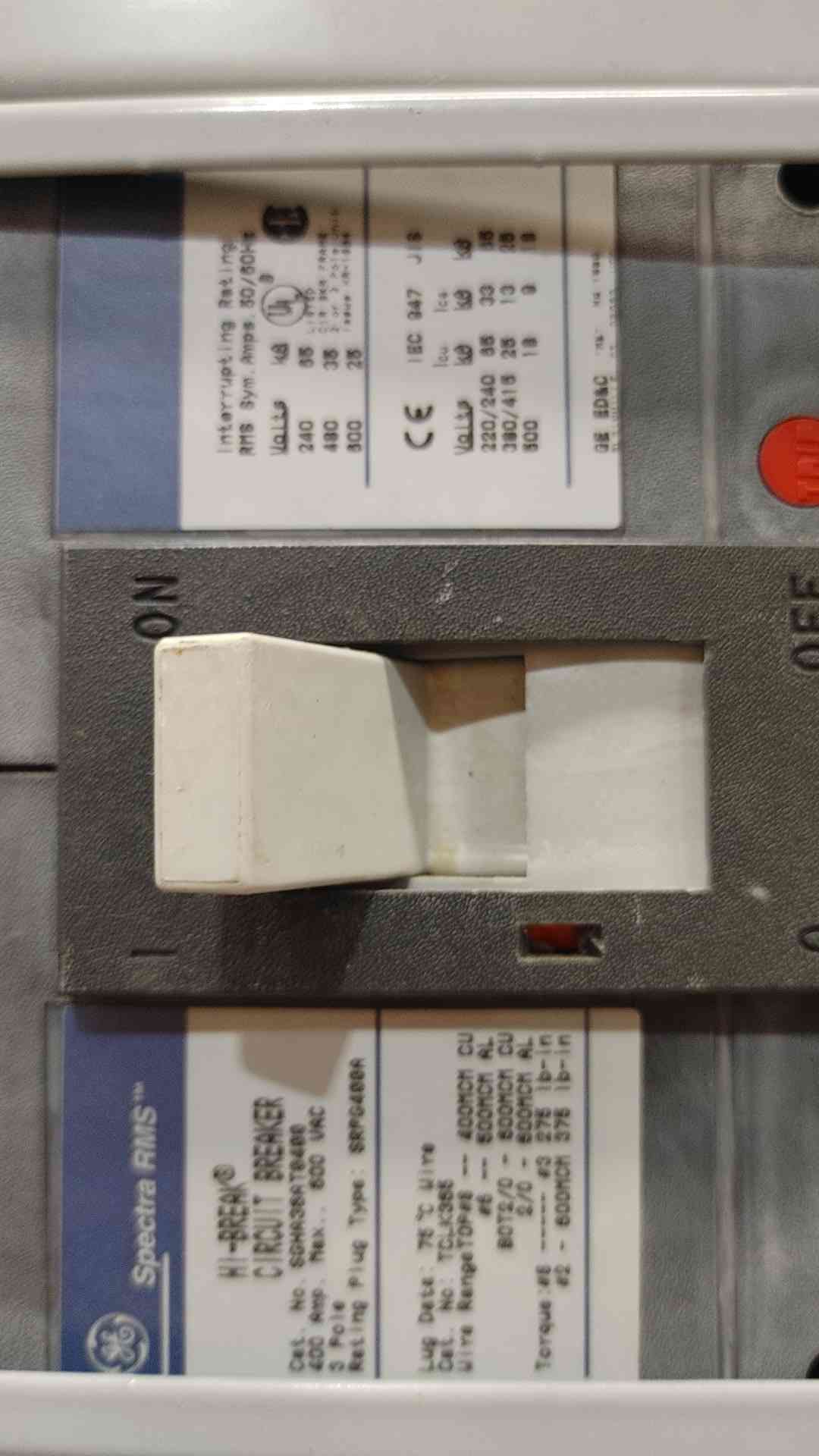 GE Spectra Series Power Panelboard 400A Main 3PH Breakers SGHA36AT0400 SFHA36AT0250