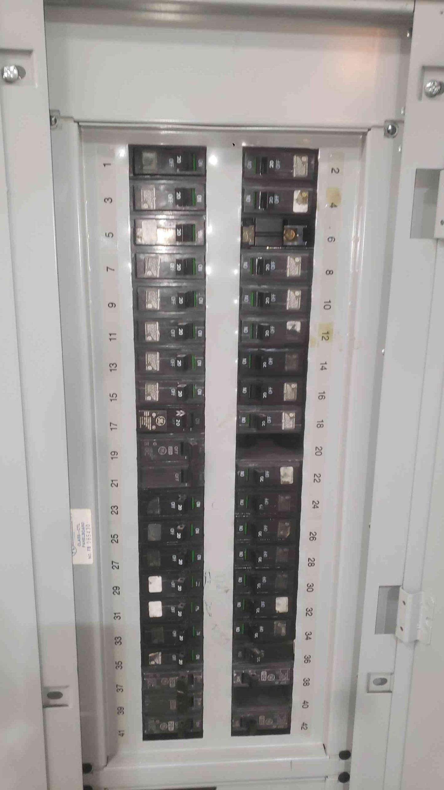 GE 150A Main Breaker Panelboard 208Y/120V 3 Phase 42 Circuit Panel Enclosure Loaded