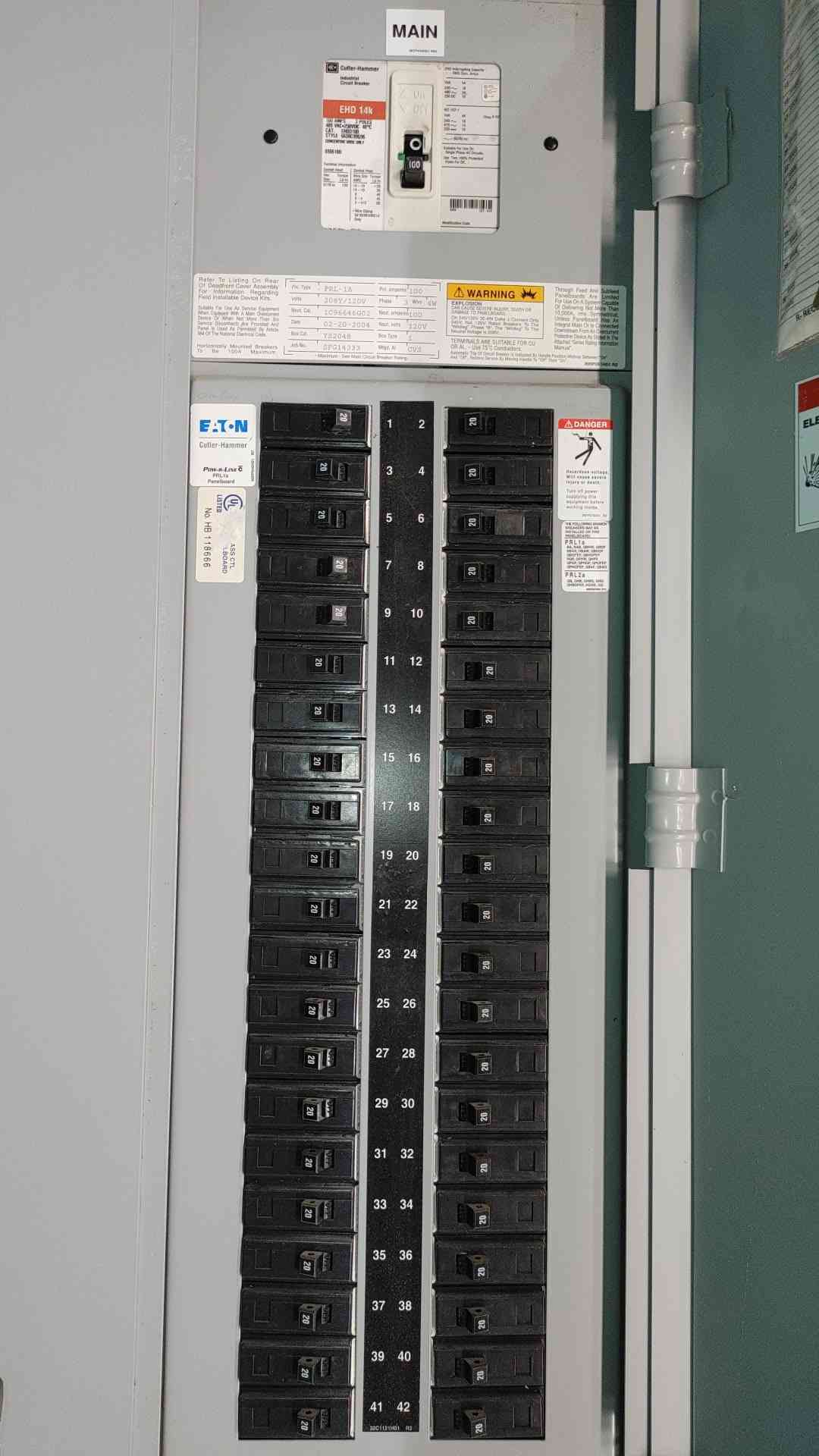 Eaton Cutler-Hammer PRL-1A Panelboard 100A 3PH Main 480V EHD3100 W/ 42x 20A GHB