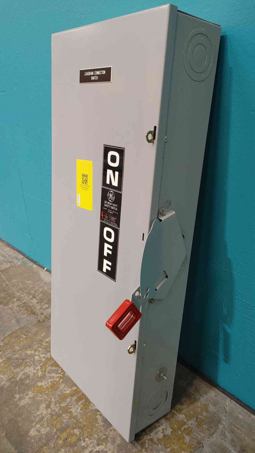 GE THN3364 200A 600V 3 Pole 3 Phase Heavy Duty Non-Fusible Safety Switch NEMA 1