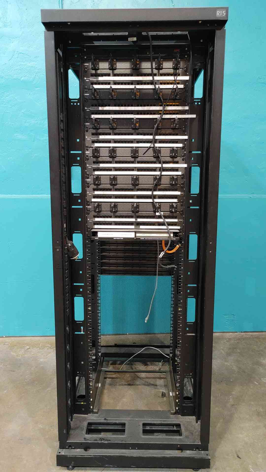 APC NetShelter SX 42U Server Rack Cabinet AR2311BLKX370 Populated Patch Panels