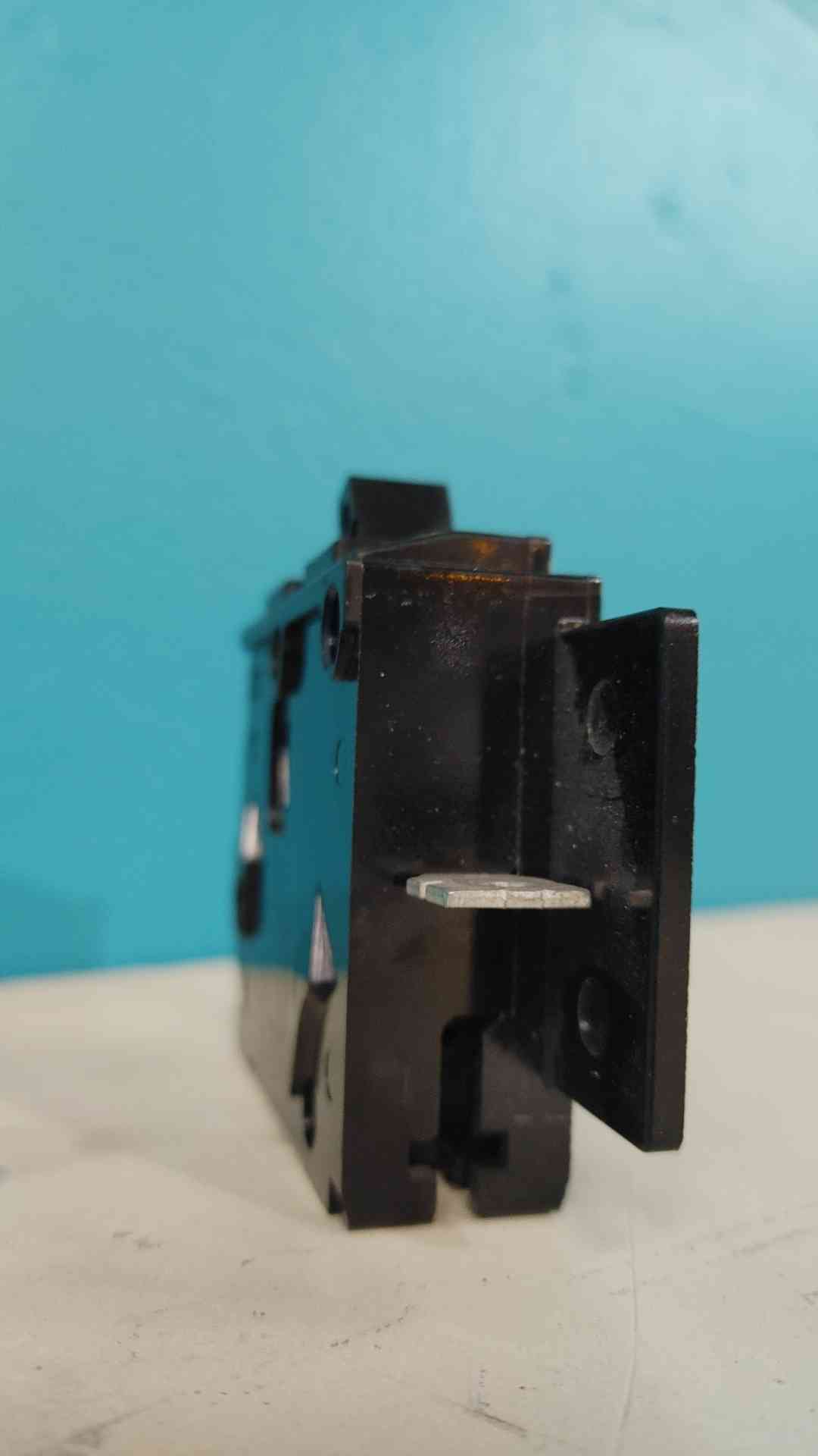 Siemens ITE BQ1B020 20A 1 Pole 120/240V Bolt-On Circuit Breaker Type BQ 20