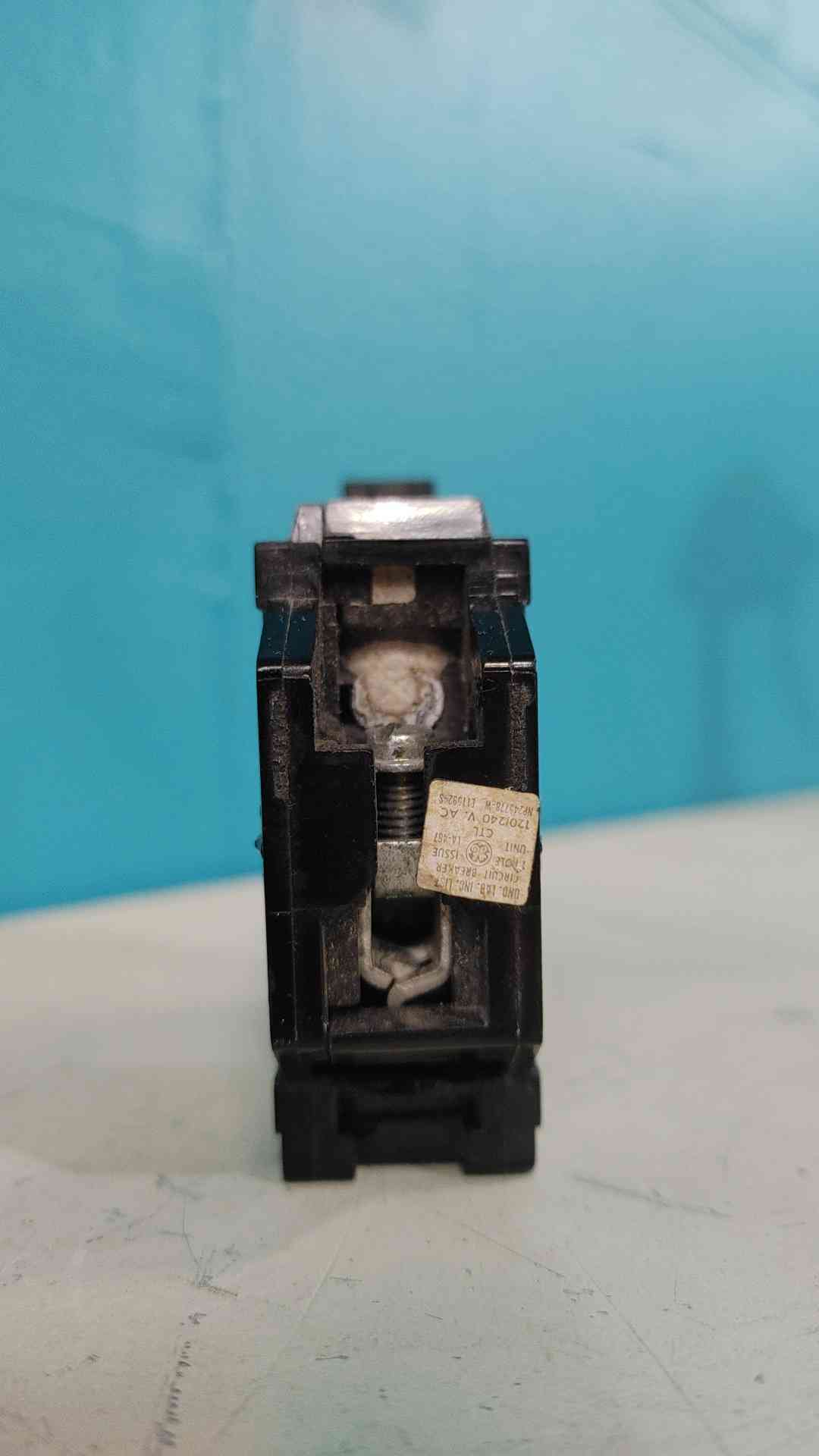 GE THQL1130 30 Amp 1 Pole Plug On Circuit Breaker Type THQL 30A 120/240V General