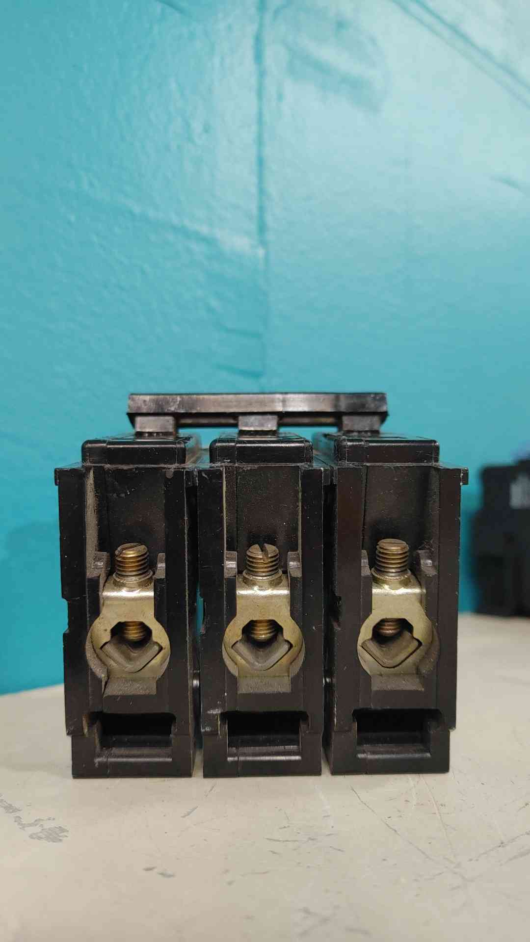 Westinghouse BAB3020H 3 Pole 20 Amp 240V Bolt-On Circuit Breaker BA