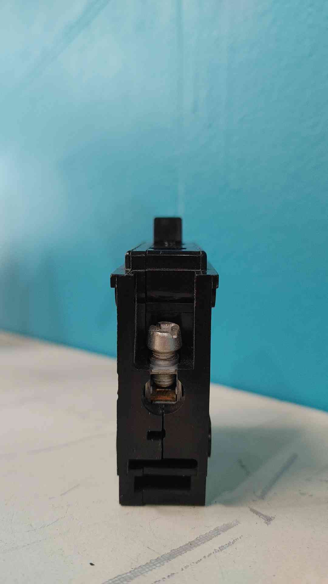 Westinghouse BAB1030 1 Pole 30 Amp 120V Bolt-On Circuit Breaker BA