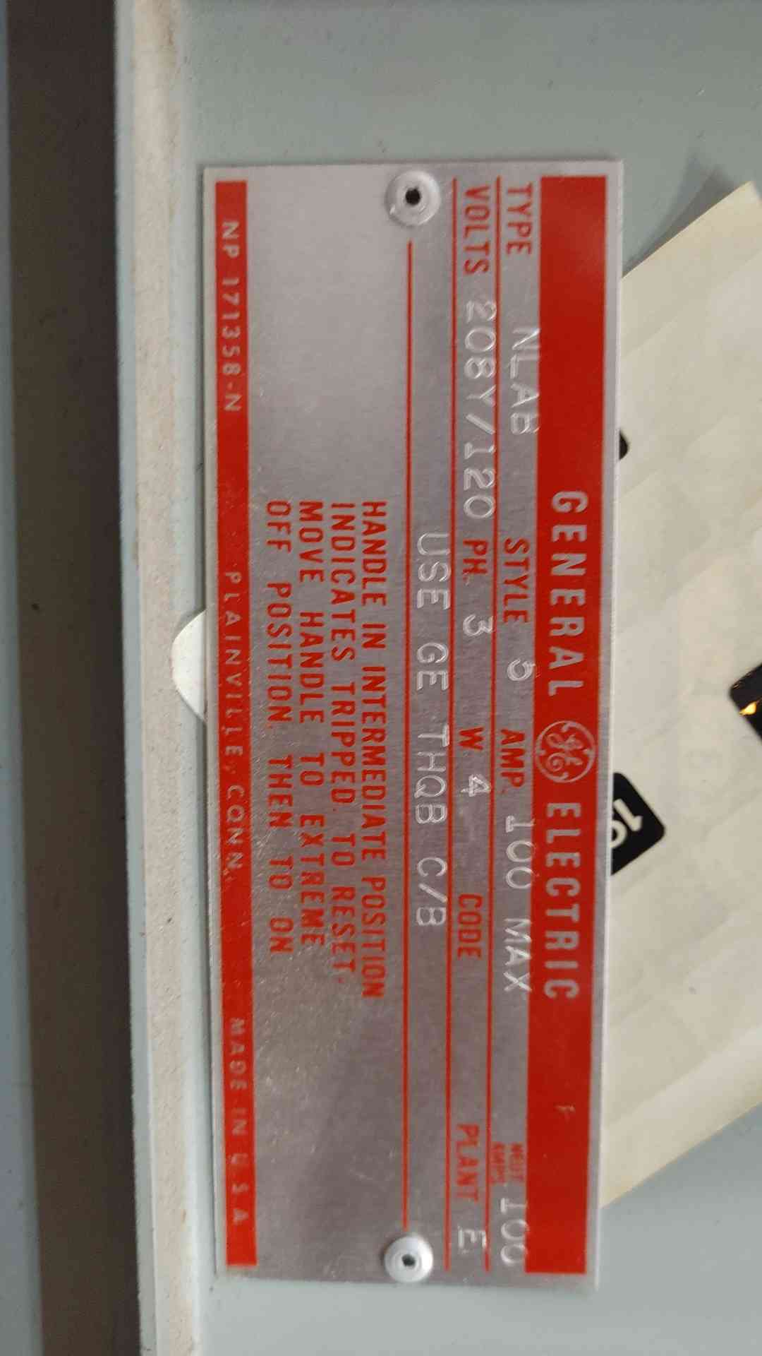GE NLAB 100A 208Y/120V 3-Phase Commercial Panelboard Enclosure w/ THQB Breakers