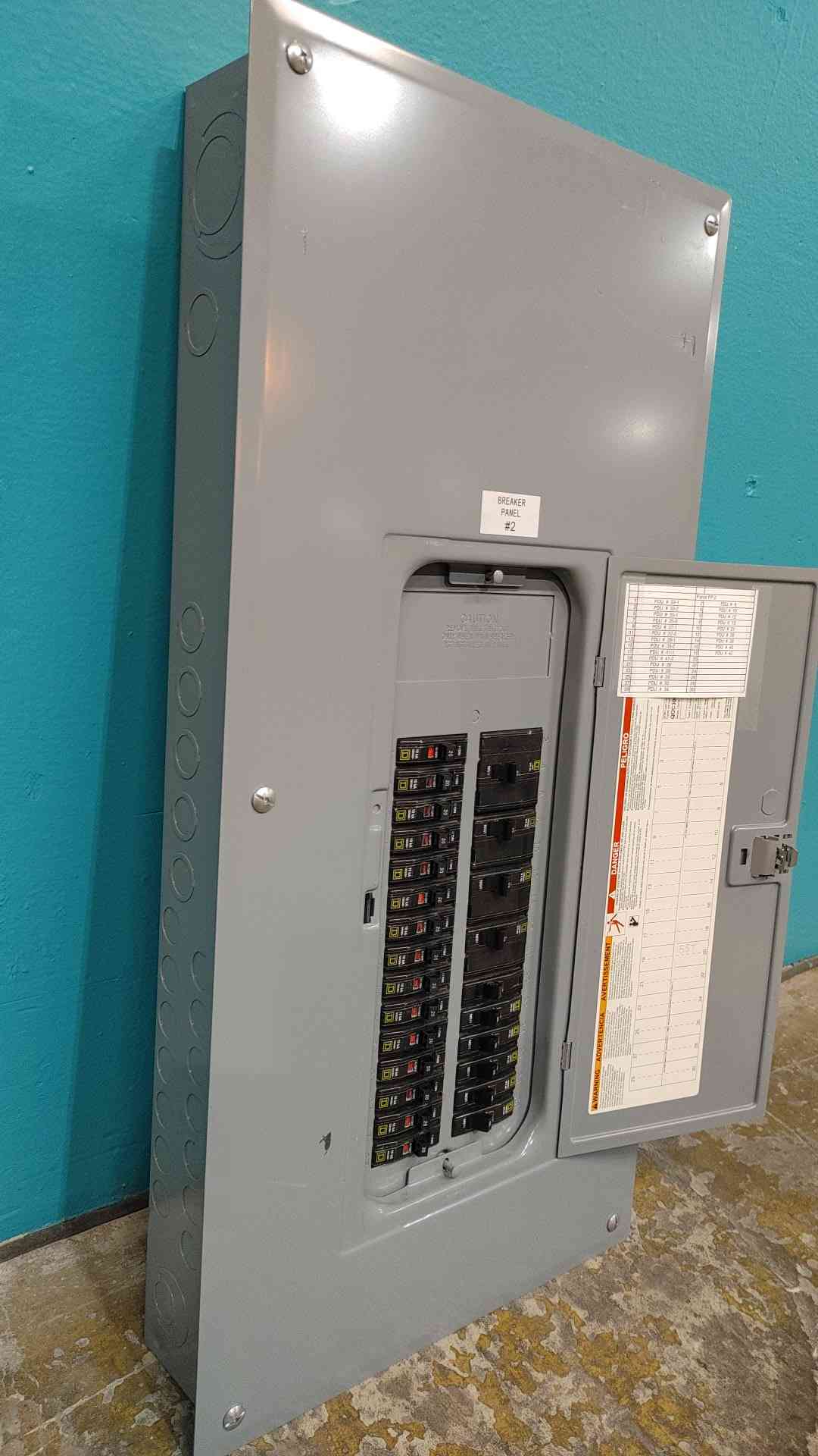 Square D QO 200A 3-Phase Load Center Panel BX330A QOC30US Populated Breakers