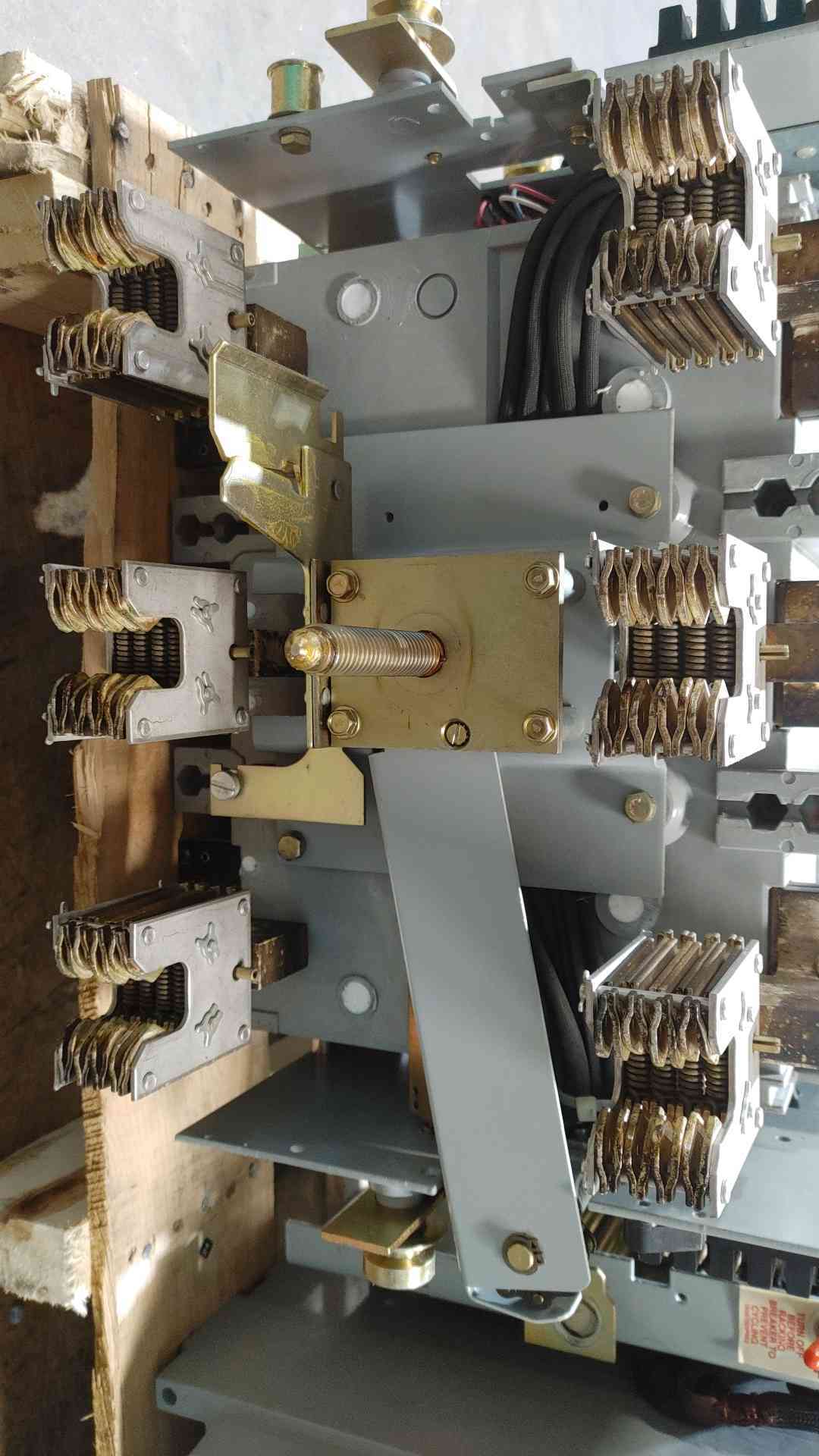GE Power Break TC84TTR 400A Circuit Breaker Drawout MicroVersaTrip Plus 800A Frame