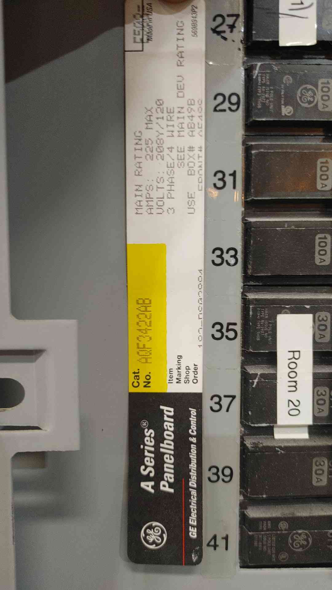 GE A-Series 225A Panelboard AQF3422AB 208Y 120V 42 Space Loaded Breakers 100A