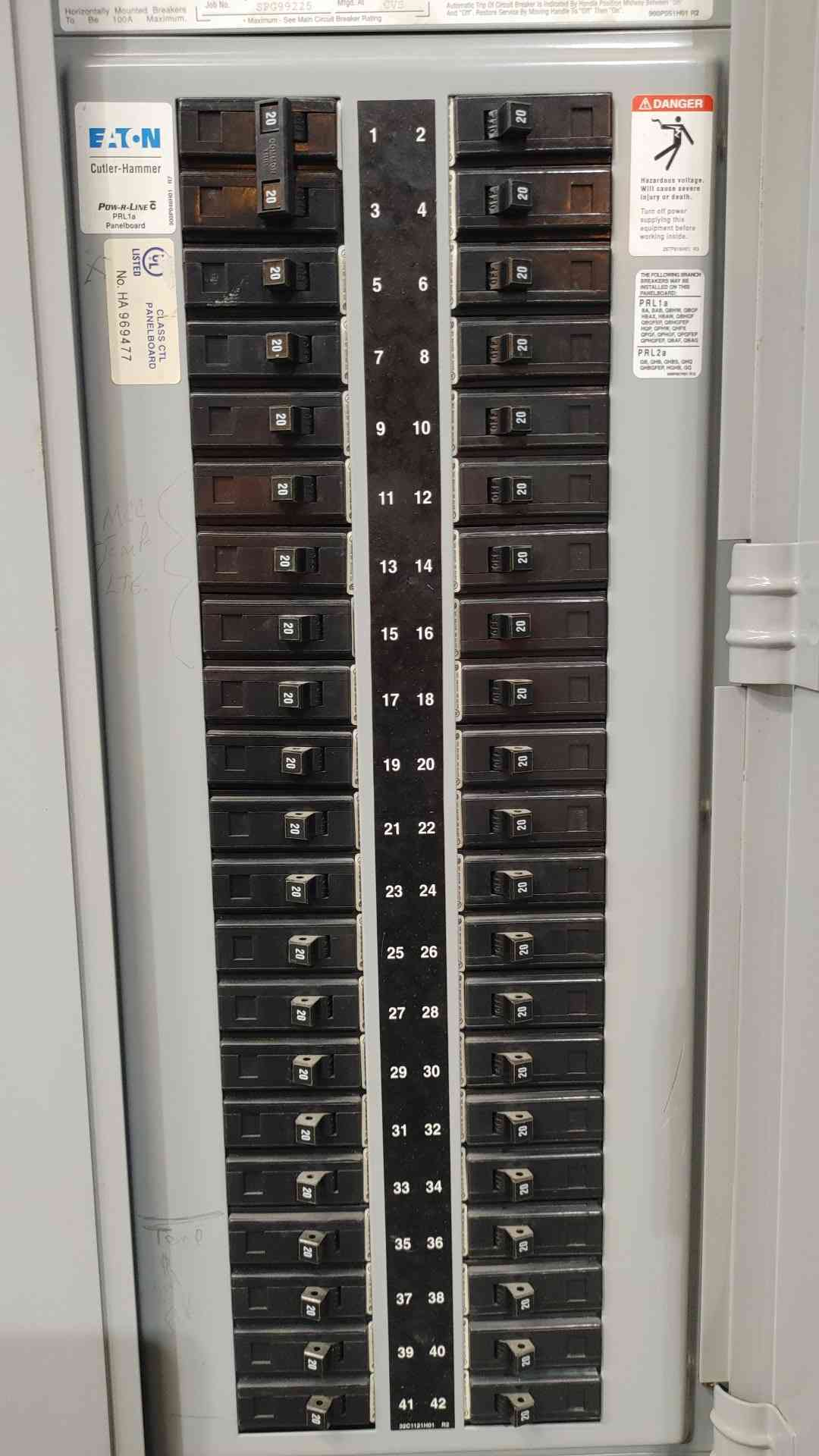 Eaton Cutler-Hammer PRL1a 225A 208Y/120V 3PH 42 CKT Panelboard Loaded Breakers