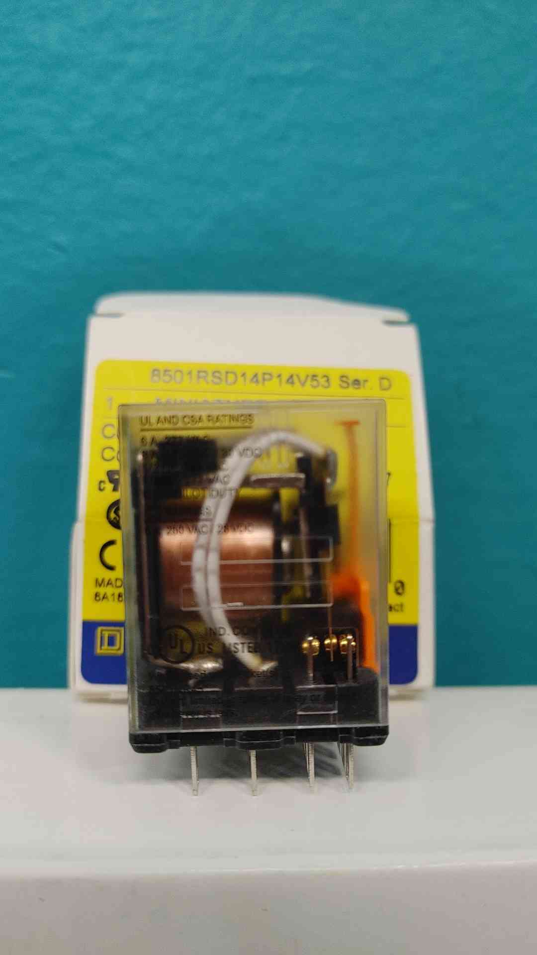 Square D 8501RSD14P14V53 Plug-In Relay 24VDC Coil 4PDT 6A 14-Pin Blade NIB