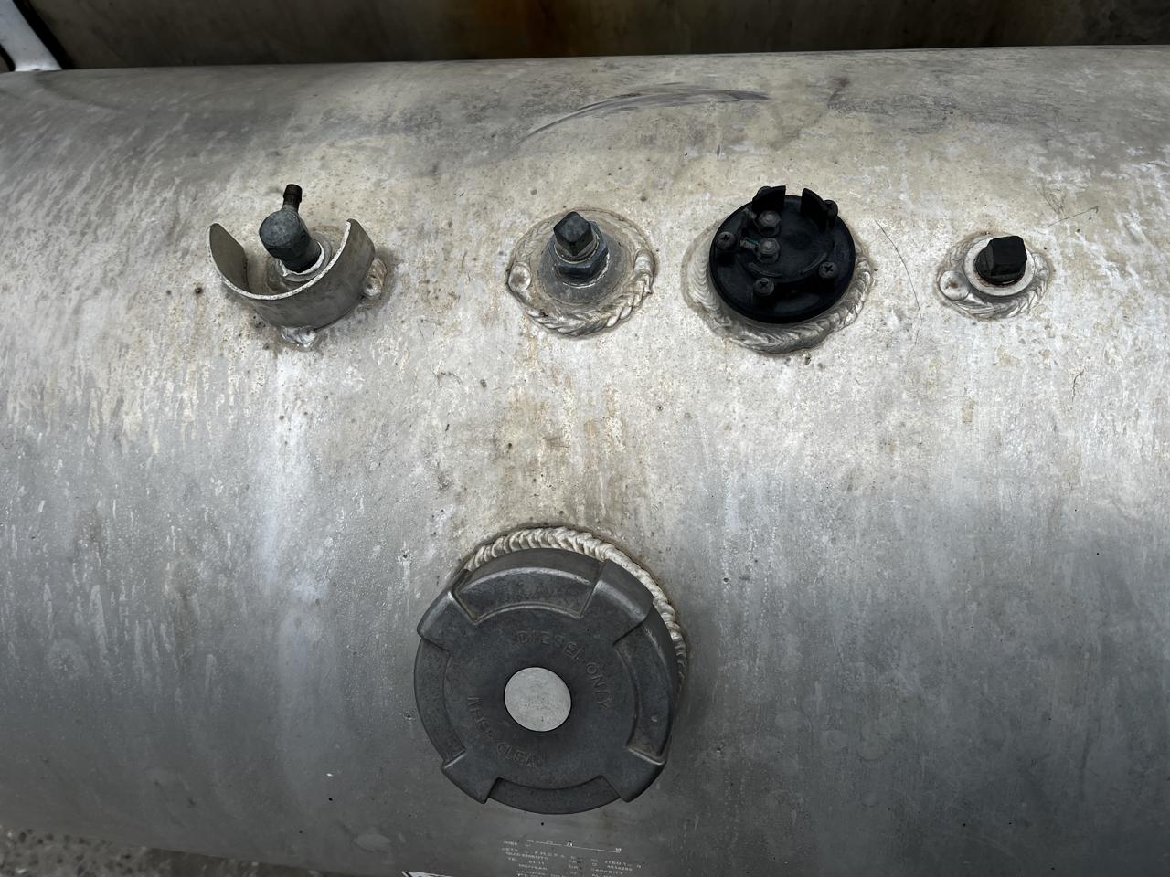150 Gallon Saddle Diesel Tanks with Mounts, Good for Road Trucks, 2 available – the price is for 1.
