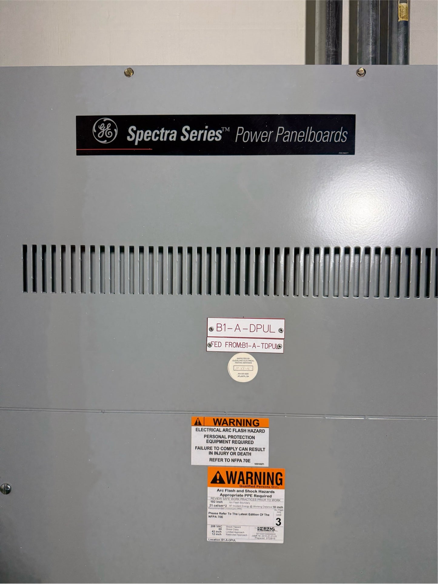 GE Spectra Series Panelboard 400A  (SKU: 109722)
