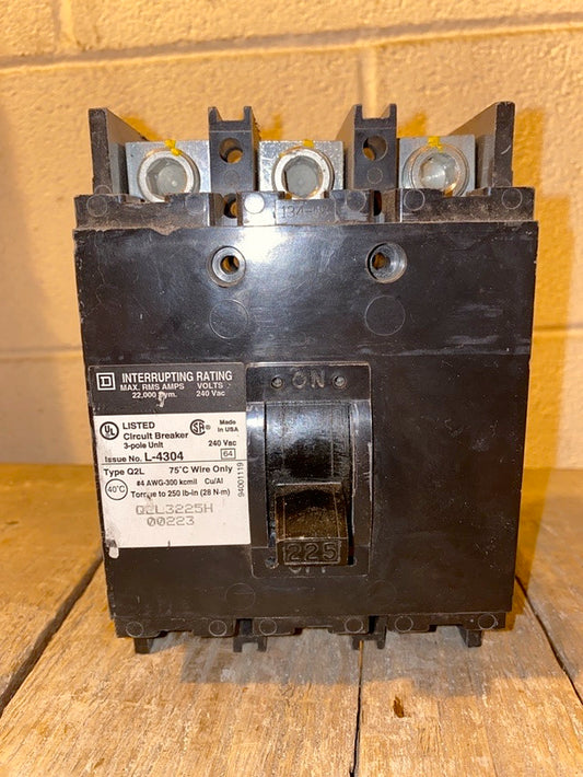 225A Square D L4304 Circuit Breaker(S6LLST1330)