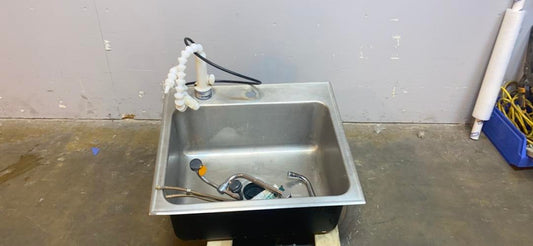 25x22x12" Stainless Steel Sink W/ Eye Wash(S6LLST5861)