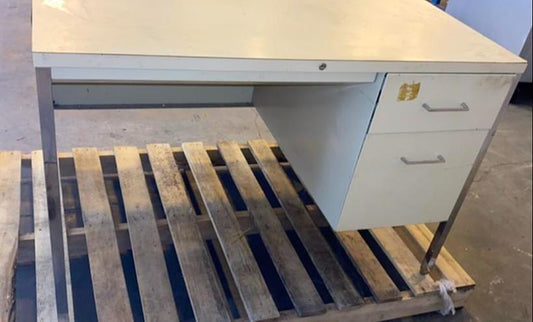 35" Desk W/ Drawers 35x30x30
