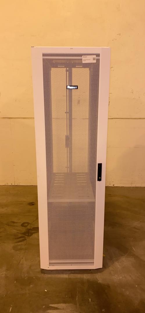 42U White Fully Enclosed PANDUIT Server Rack(S6LLST3345)