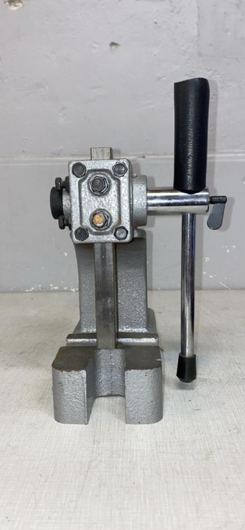 5x10x10 Clamp / Press(S6LLST6880)