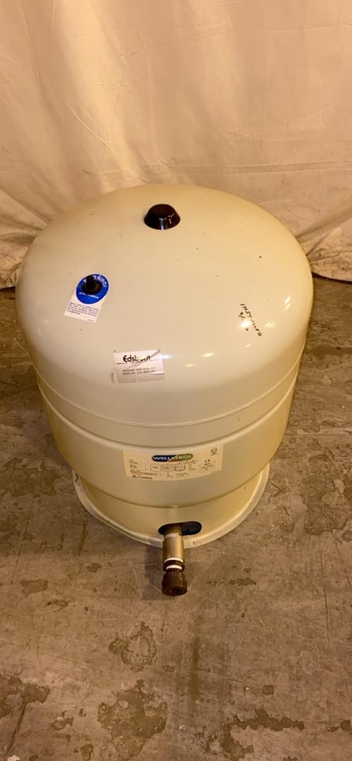 AMTROL Well-X-Trol Well Pressure Tank WX-205(S6LLST3760)