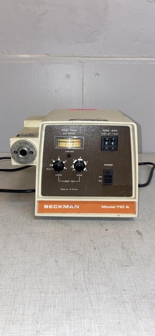 Beckman Model 110A 235218 Liquid Chromatograph