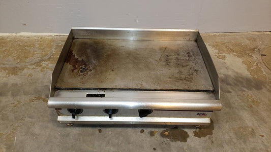 Champion Cook Series APW WYOII Electric Flat Top Grill(S6LLST7549)