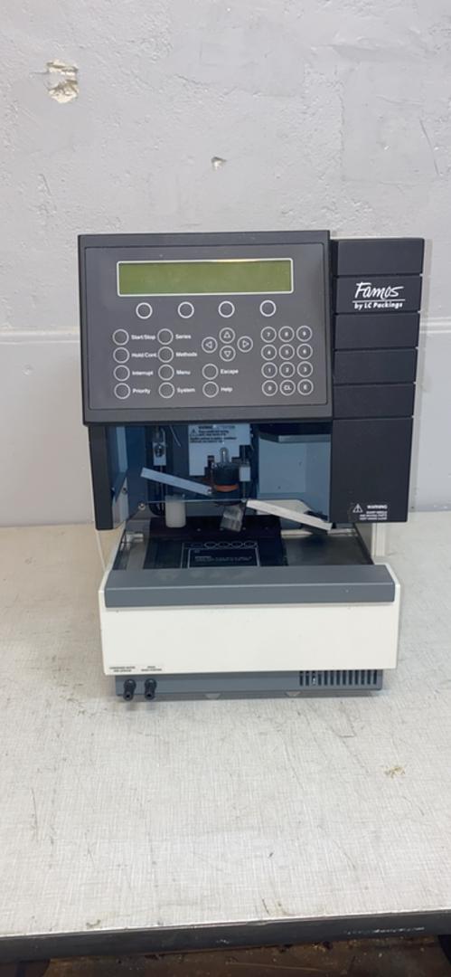 Famos LC Packings 920 Well Plate HPLC Autosampler(S6LLST5361)